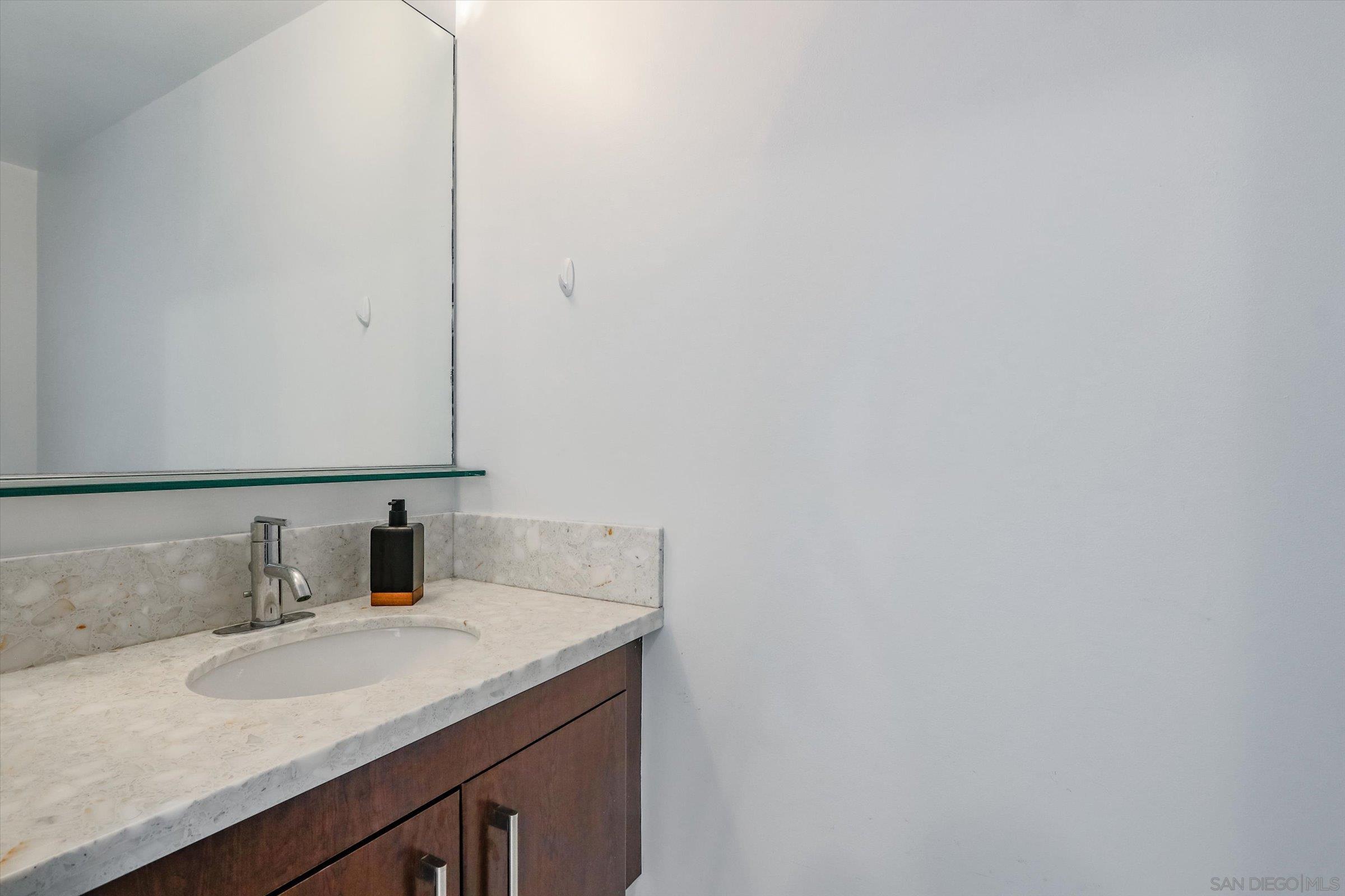 Detail Gallery Image 16 of 45 For 350  11th Ave  #922,  San Diego,  CA 92101 - 2 Beds | 2/1 Baths
