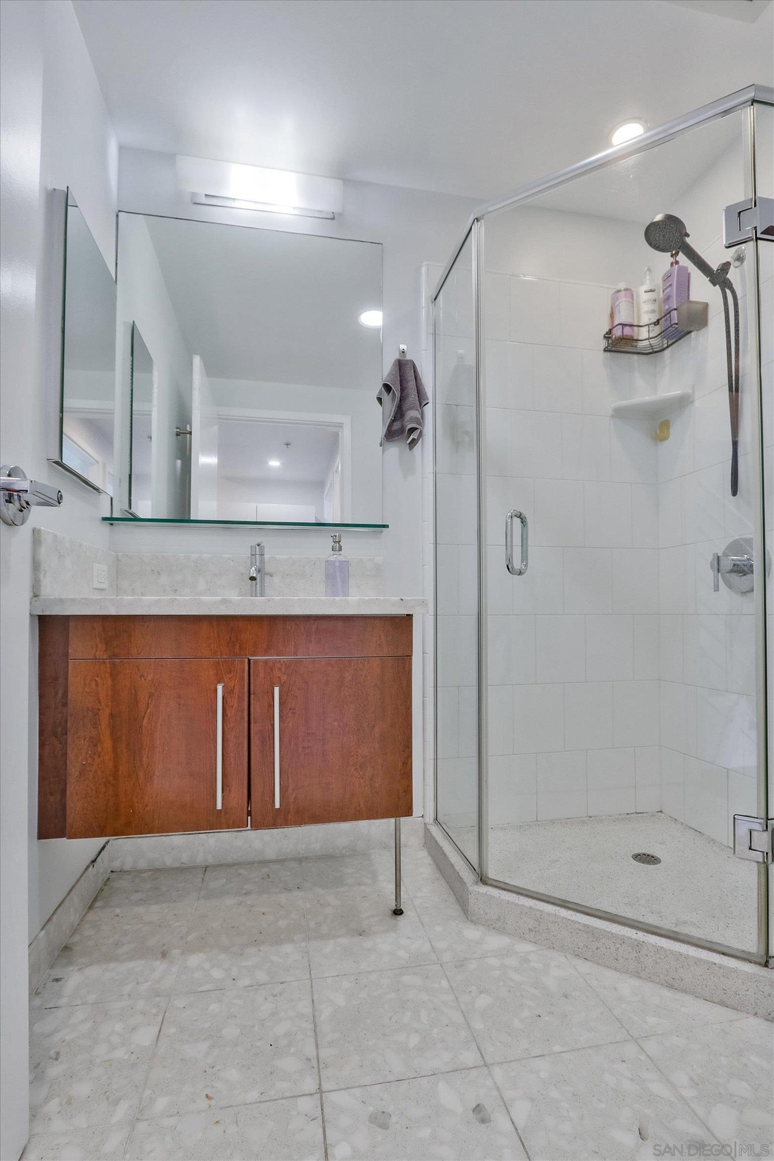 Detail Gallery Image 23 of 45 For 350  11th Ave  #922,  San Diego,  CA 92101 - 2 Beds | 2/1 Baths