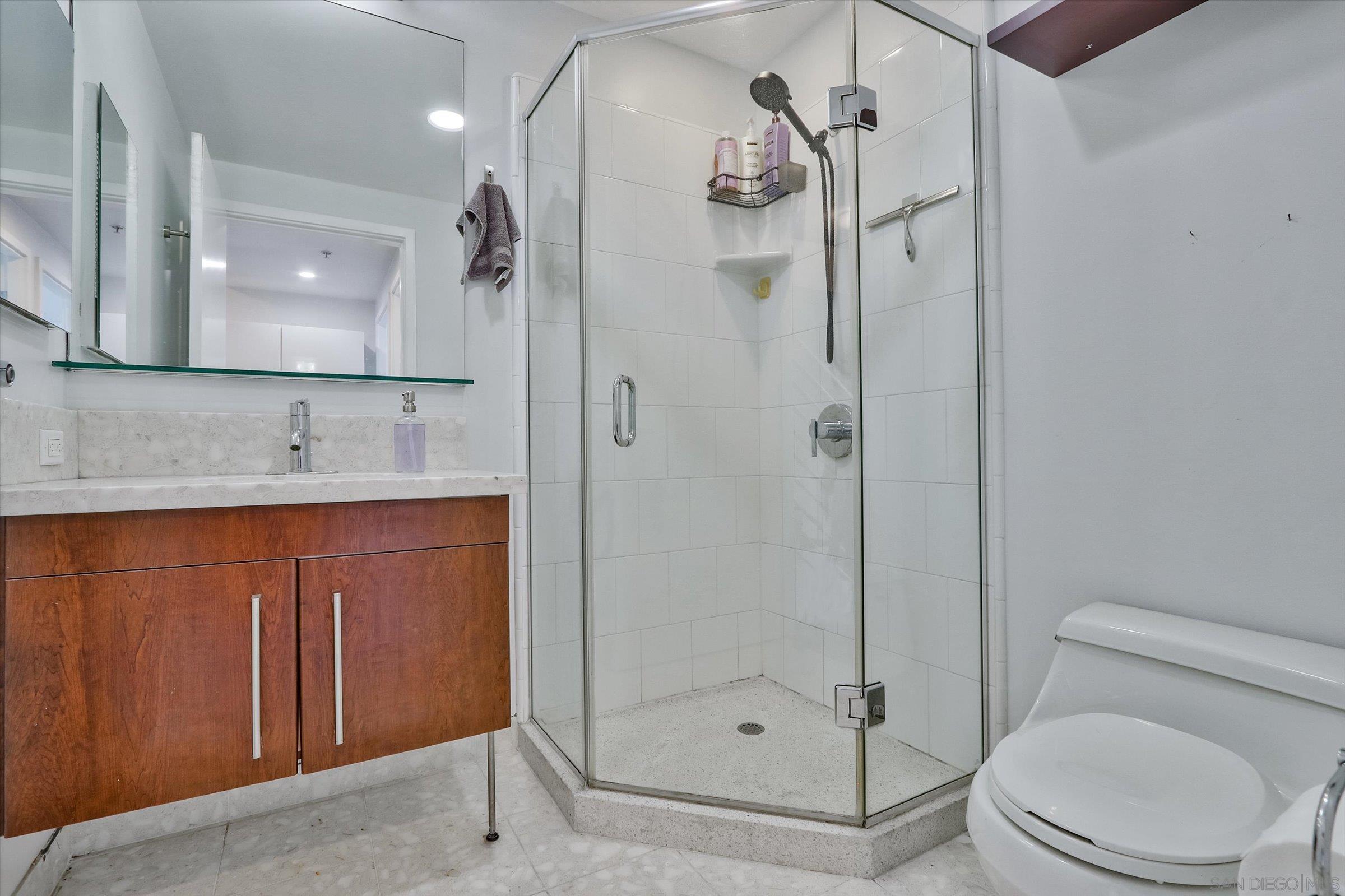 Detail Gallery Image 26 of 45 For 350  11th Ave  #922,  San Diego,  CA 92101 - 2 Beds | 2/1 Baths