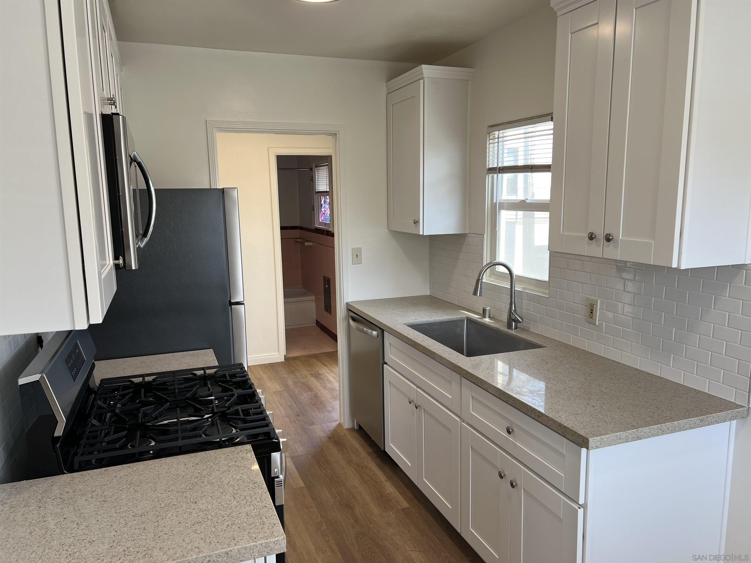 Detail Gallery Image 11 of 29 For 4755-57  Terrace Drive, San Diego,  CA 92116 - – Beds | – Baths