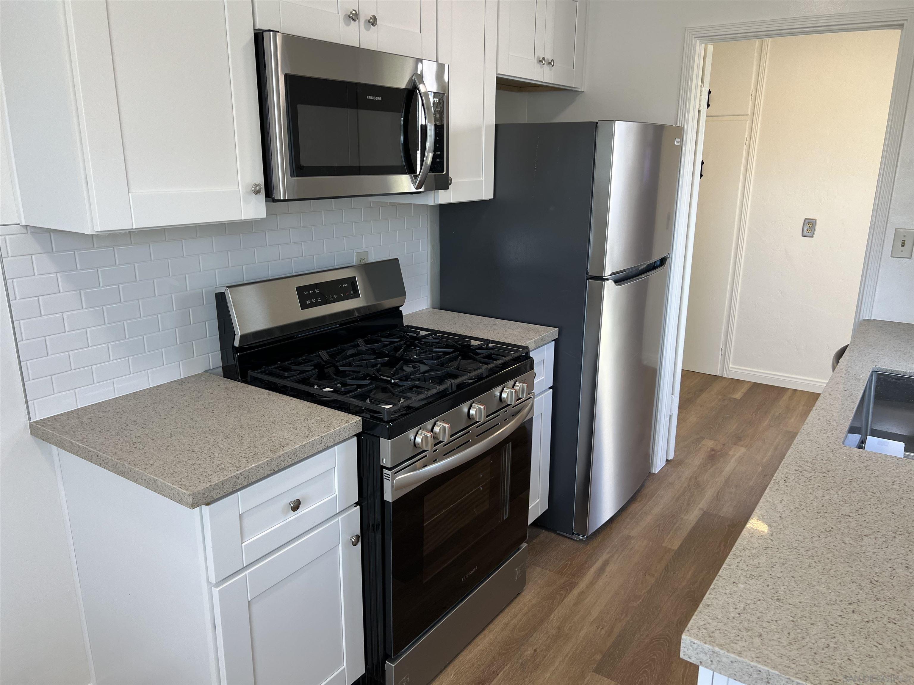 Detail Gallery Image 12 of 29 For 4755-57  Terrace Drive, San Diego,  CA 92116 - – Beds | – Baths