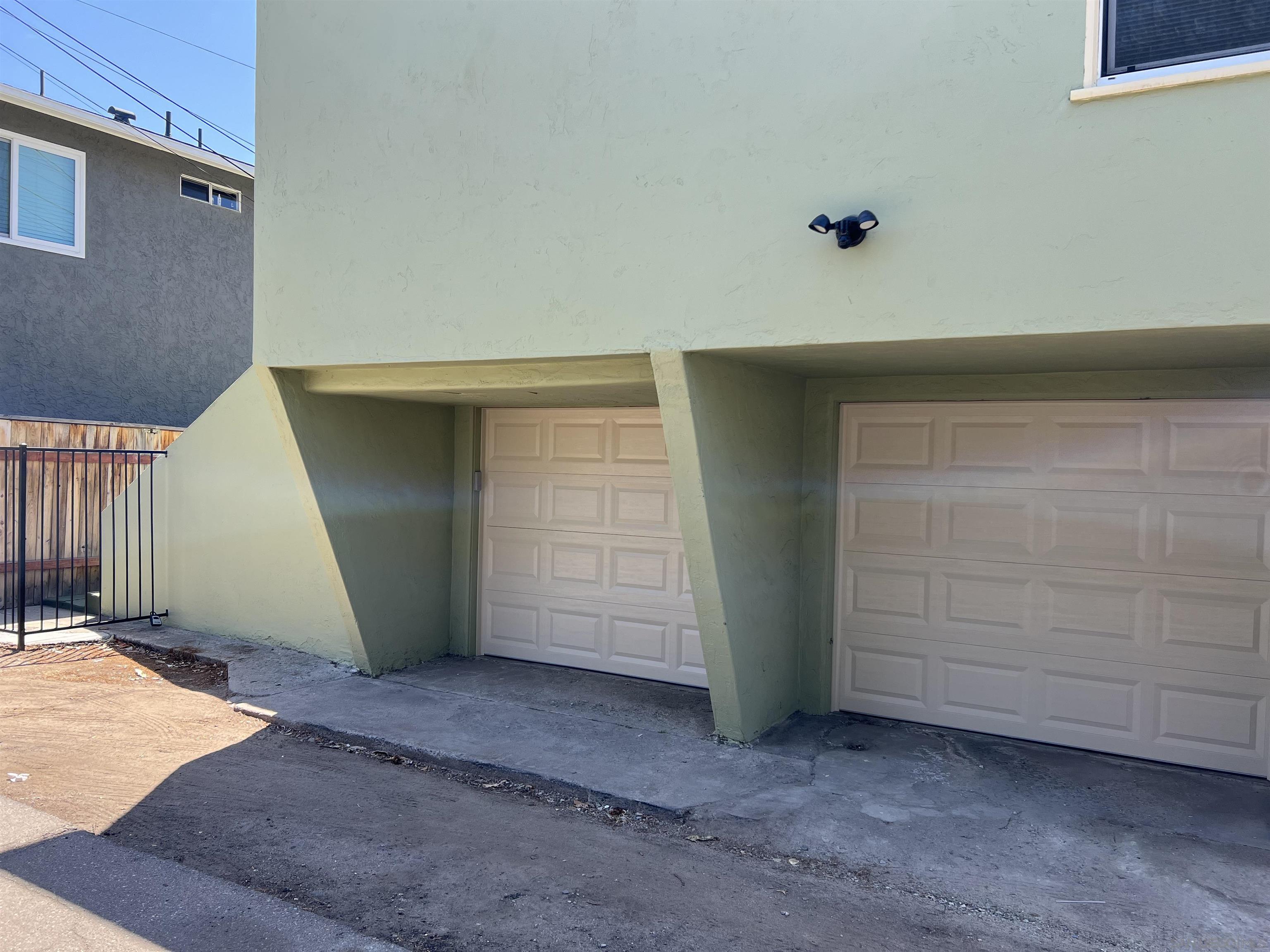 Detail Gallery Image 9 of 29 For 4755-57  Terrace Drive, San Diego,  CA 92116 - – Beds | – Baths