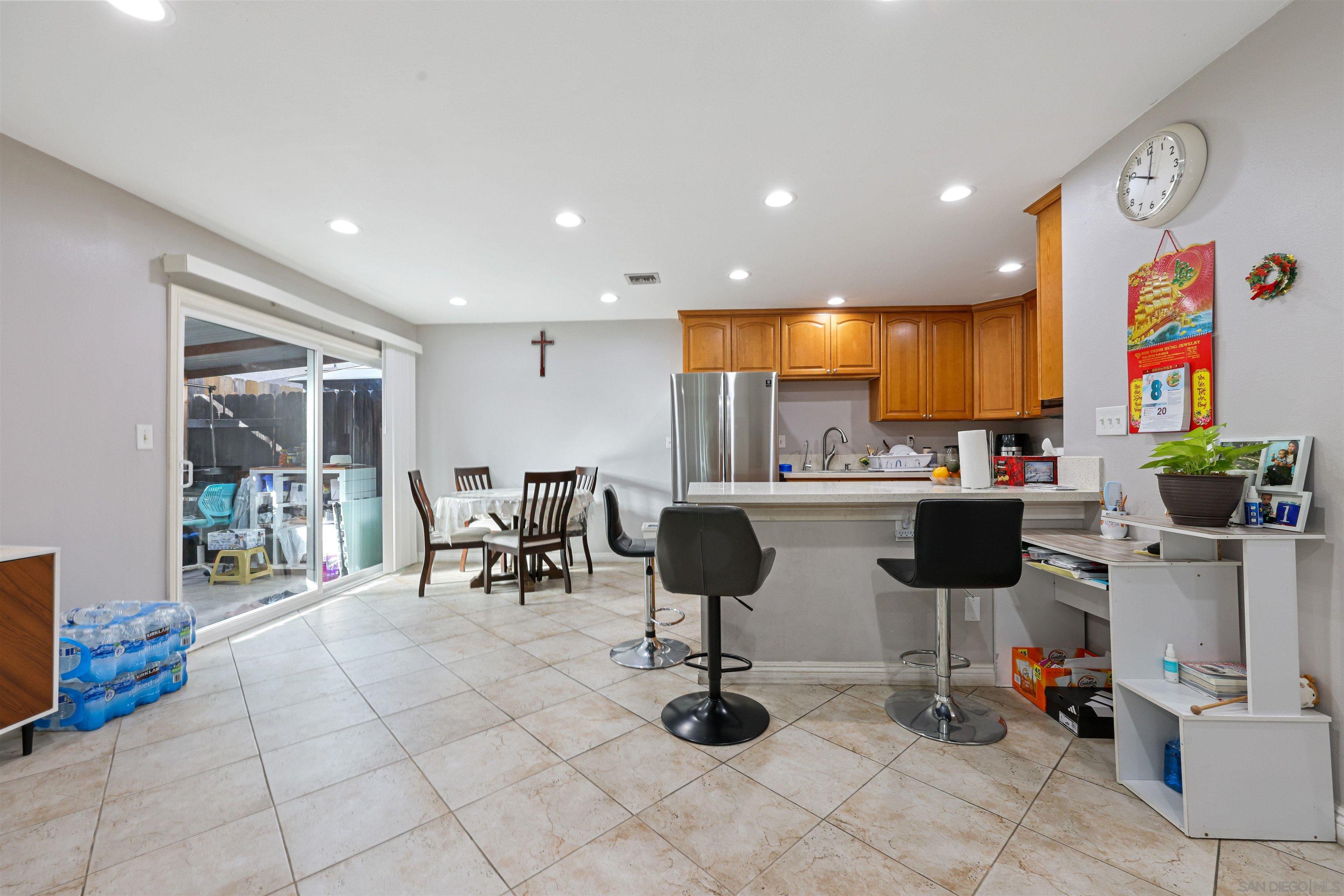 Detail Gallery Image 15 of 23 For 8035  Calle Fanita, Santee,  CA 92071 - 3 Beds | 2 Baths