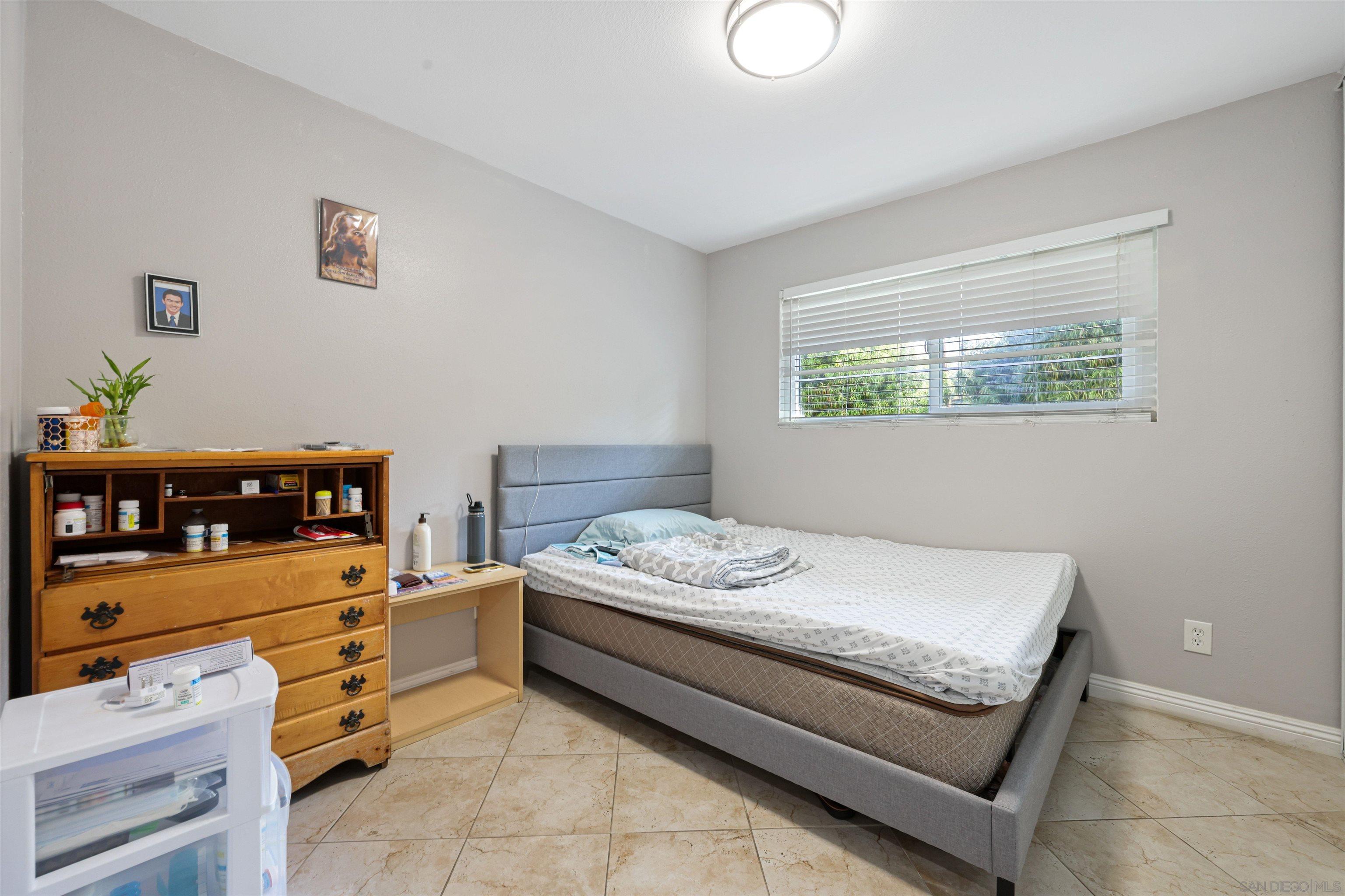 Detail Gallery Image 16 of 23 For 8035  Calle Fanita, Santee,  CA 92071 - 3 Beds | 2 Baths