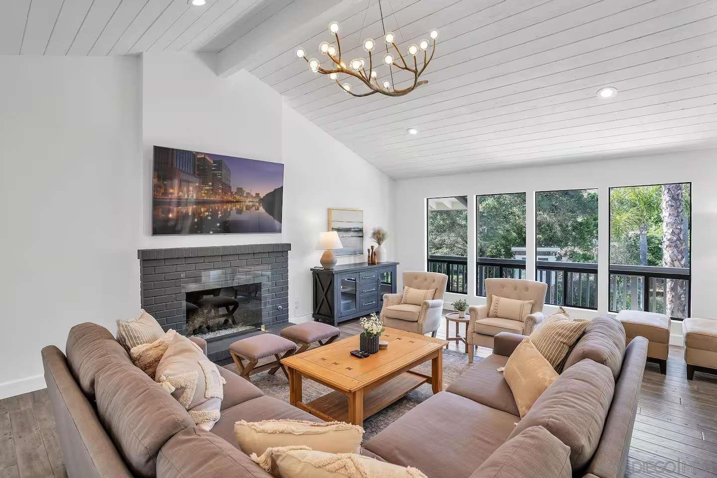 Detail Gallery Image 6 of 58 For 3550  Laketree Dr, Fallbrook,  CA 92028 - 4 Beds | 4/1 Baths