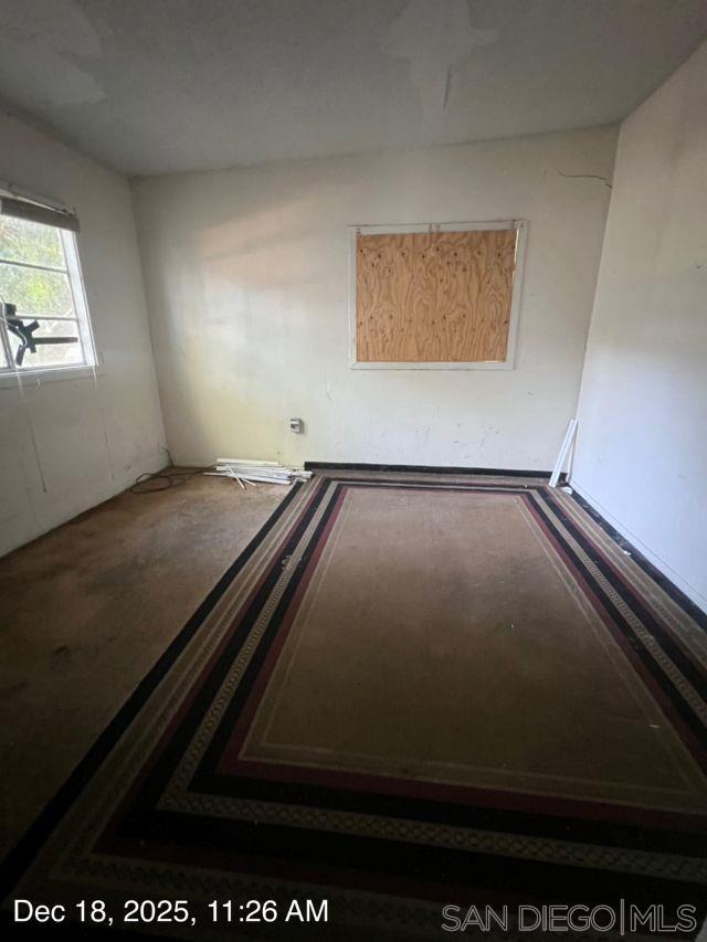 Detail Gallery Image 9 of 15 For 3605 S Barcelona St, Spring Valley,  CA 91977 - 3 Beds | 1 Baths