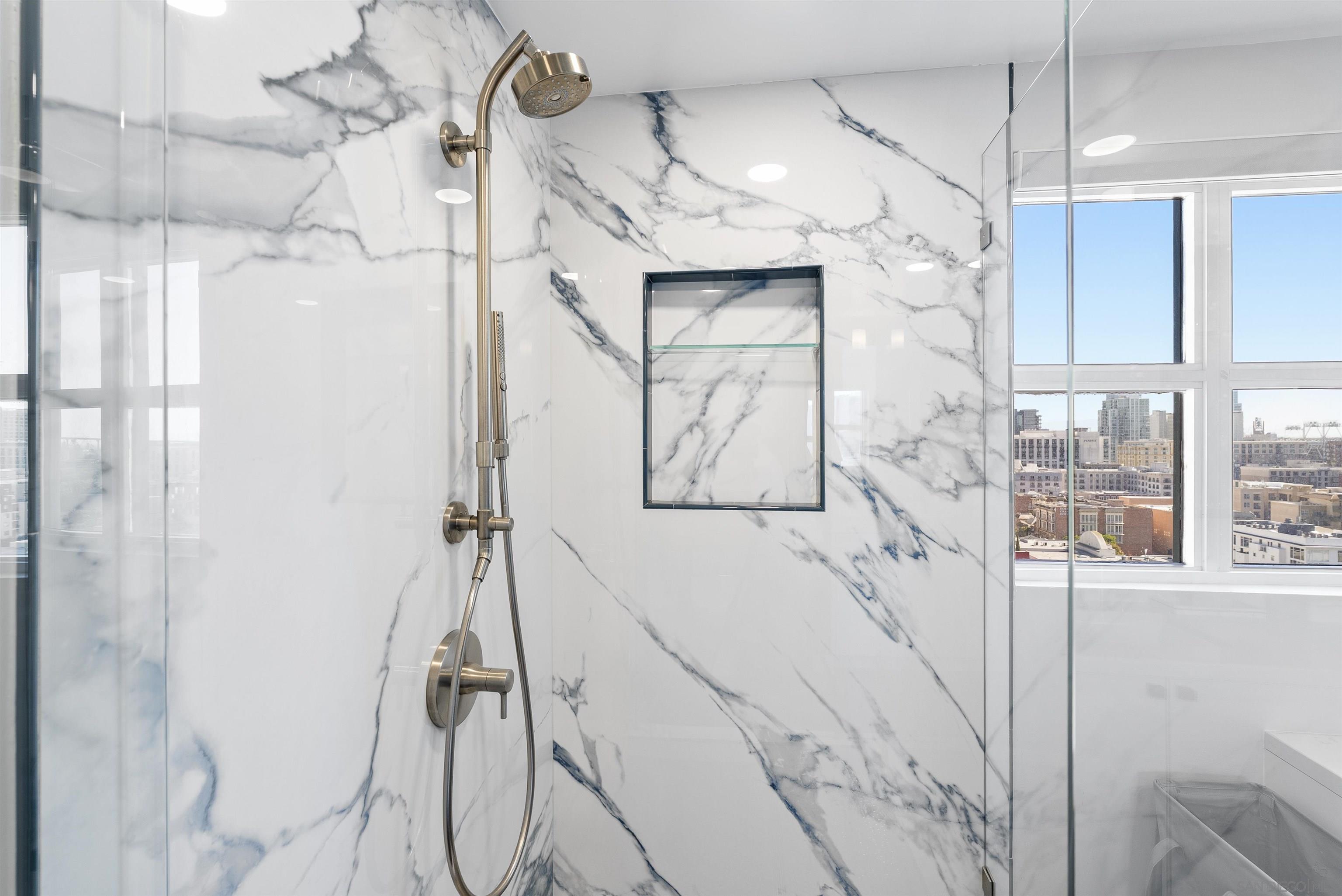 Detail Gallery Image 32 of 57 For 555  Front St.  #1302,  San Diego,  CA 92101 - 2 Beds | 2 Baths