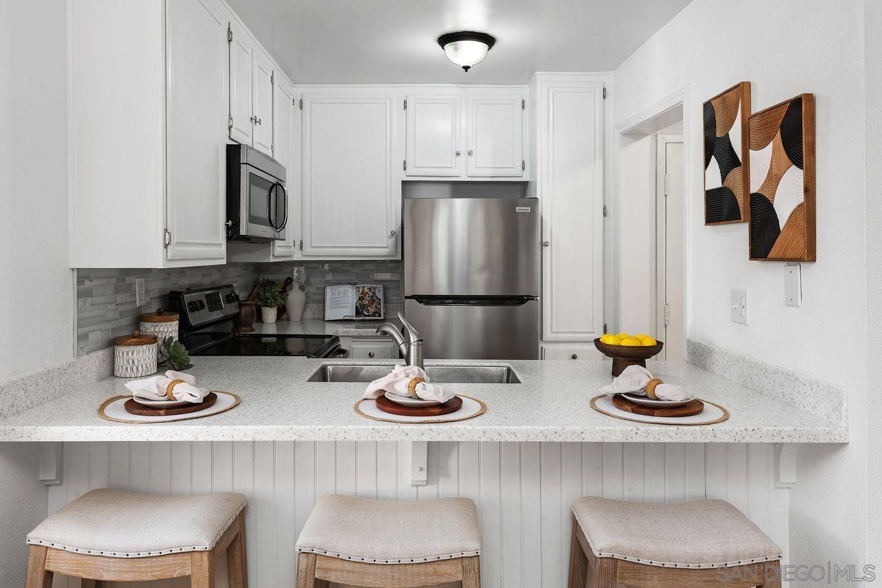 Detail Gallery Image 6 of 24 For 6930  Hyde Park  #211,  San Diego,  CA 92119 - 1 Beds | 1 Baths