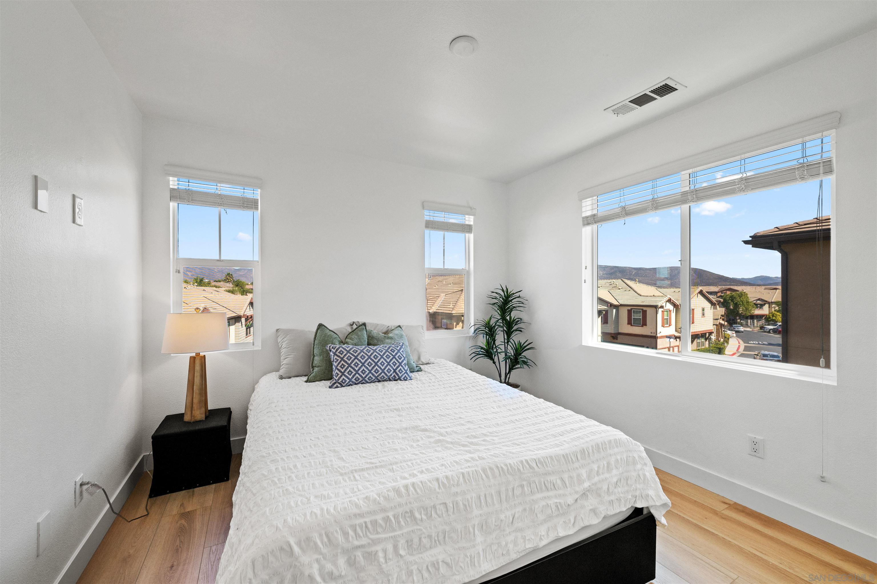 Detail Gallery Image 19 of 38 For 2770  Sparta Rd  #16,  Chula Vista,  CA 91915 - 2 Beds | 2/1 Baths