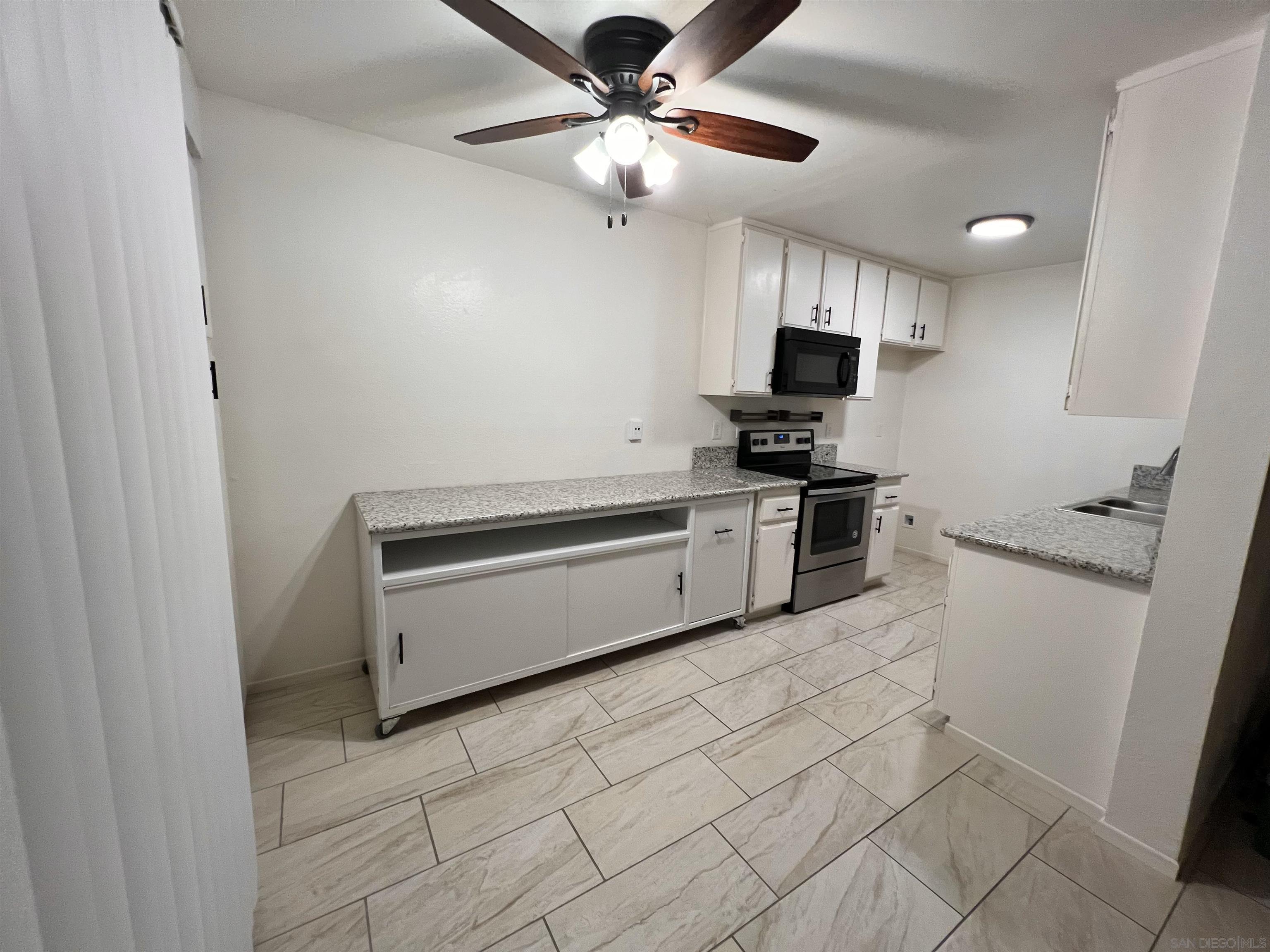 Detail Gallery Image 13 of 32 For 1540  Grandon Ave, San Marcos,  CA 92078 - 3 Beds | 2 Baths