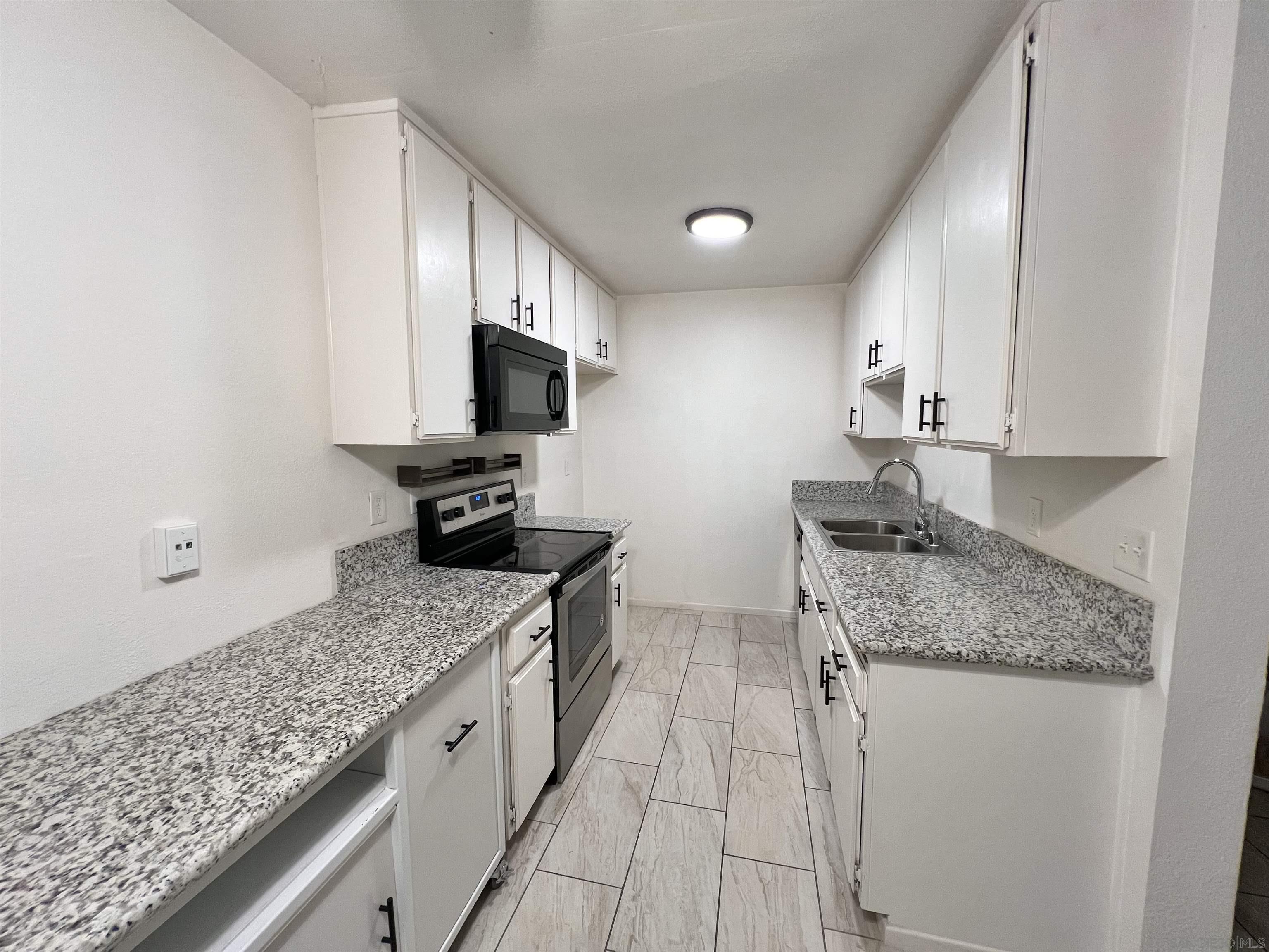 Detail Gallery Image 14 of 32 For 1540  Grandon Ave, San Marcos,  CA 92078 - 3 Beds | 2 Baths