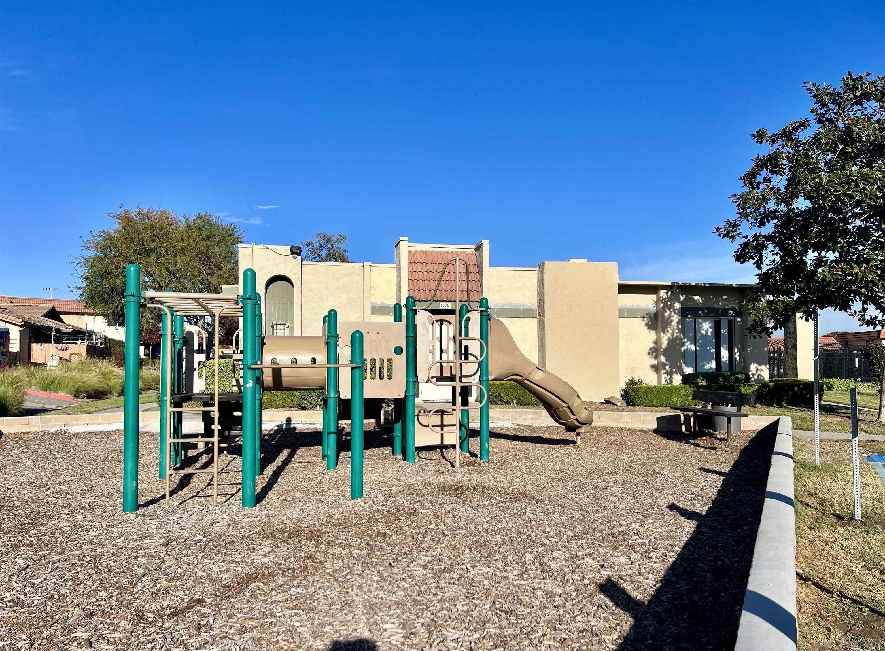 Detail Gallery Image 5 of 32 For 1540  Grandon Ave, San Marcos,  CA 92078 - 3 Beds | 2 Baths