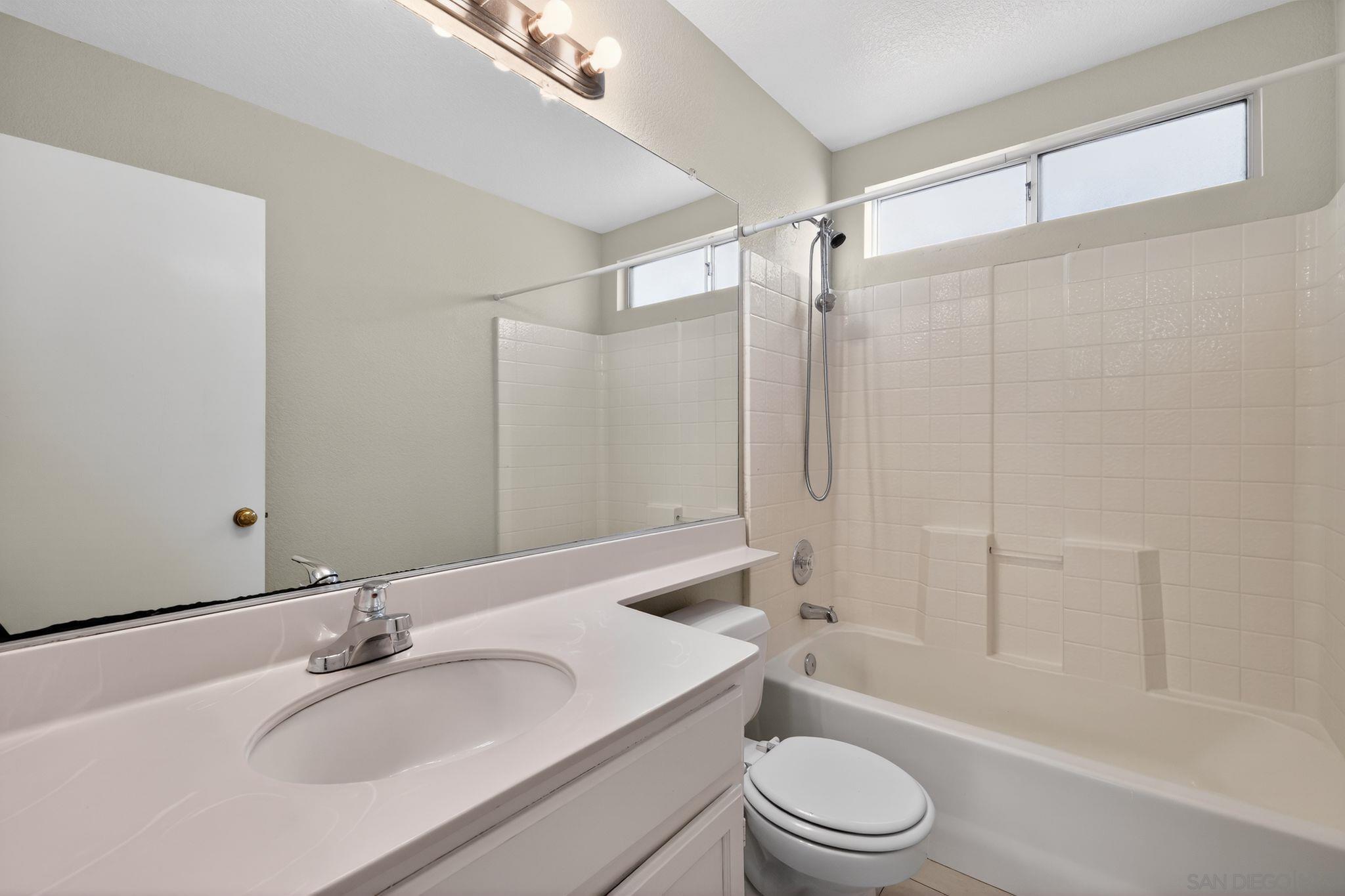 Detail Gallery Image 21 of 31 For 31850  via Barraza, Temecula,  CA 92592 - 3 Beds | 2 Baths