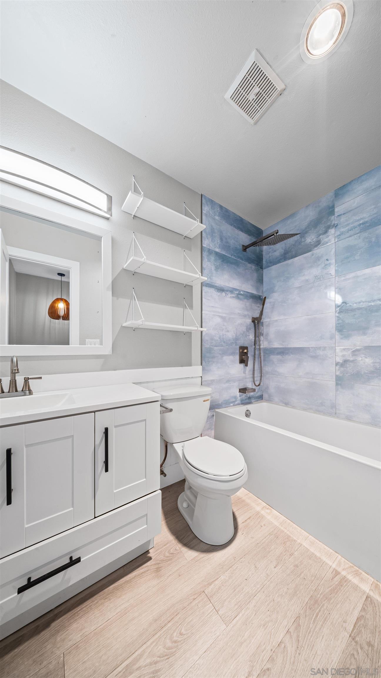 Detail Gallery Image 13 of 26 For 1111  Seacoast Dr.  #50,  Imperial Beach,  CA 91932 - 2 Beds | 1/1 Baths