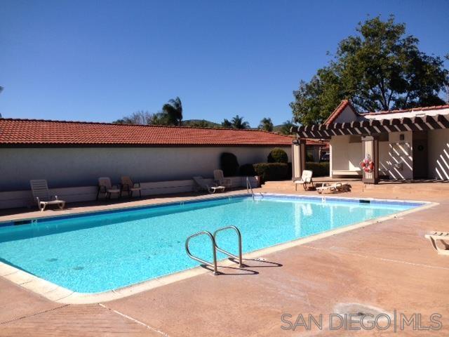 Detail Gallery Image 8 of 8 For 9821  Caspi Gardens  #8,  Santee,  CA 92071 - 2 Beds | 1/1 Baths