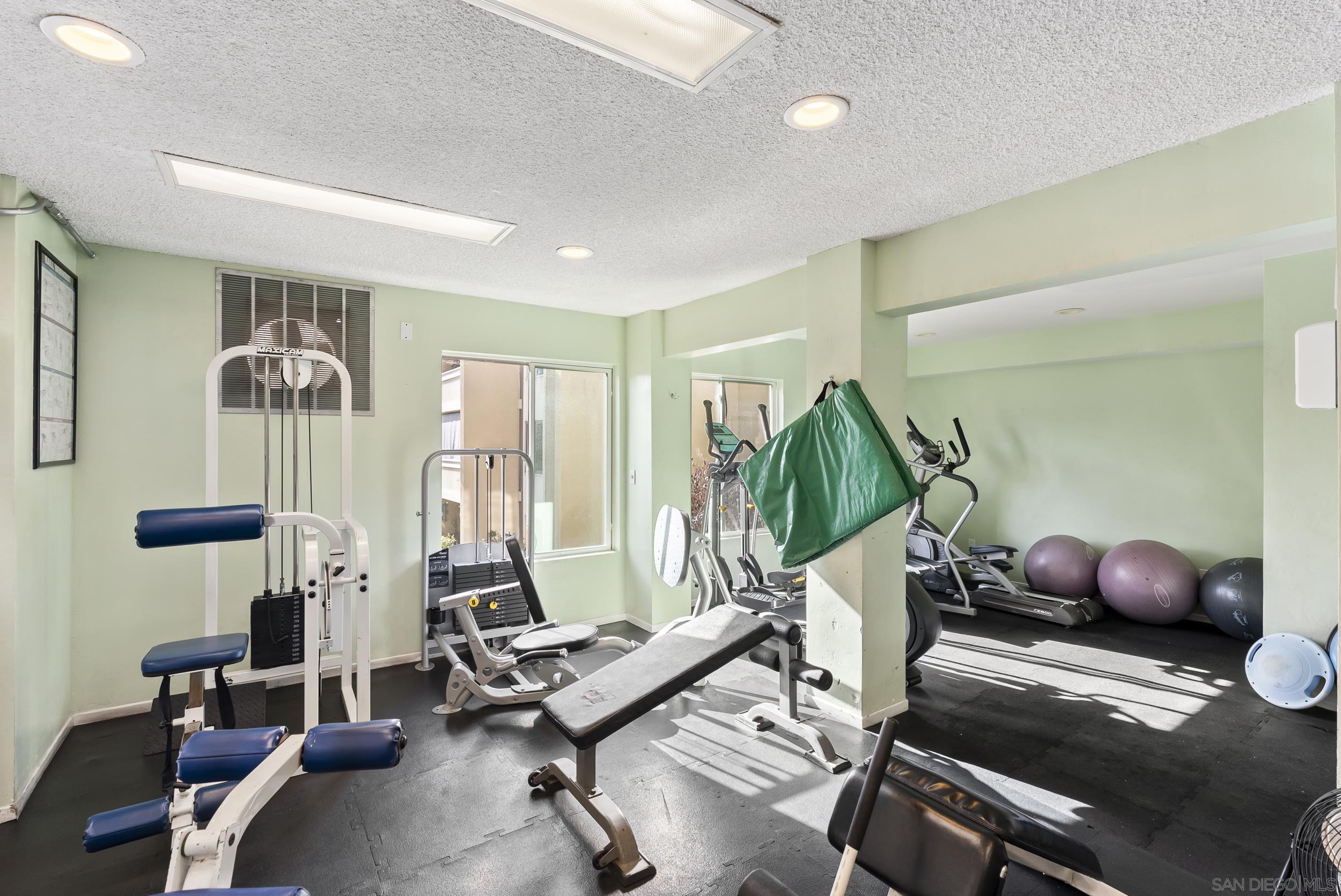 Detail Gallery Image 49 of 63 For 1885  Diamond St  #2-222,  San Diego,  CA 92109 - 0 Beds | 1 Baths