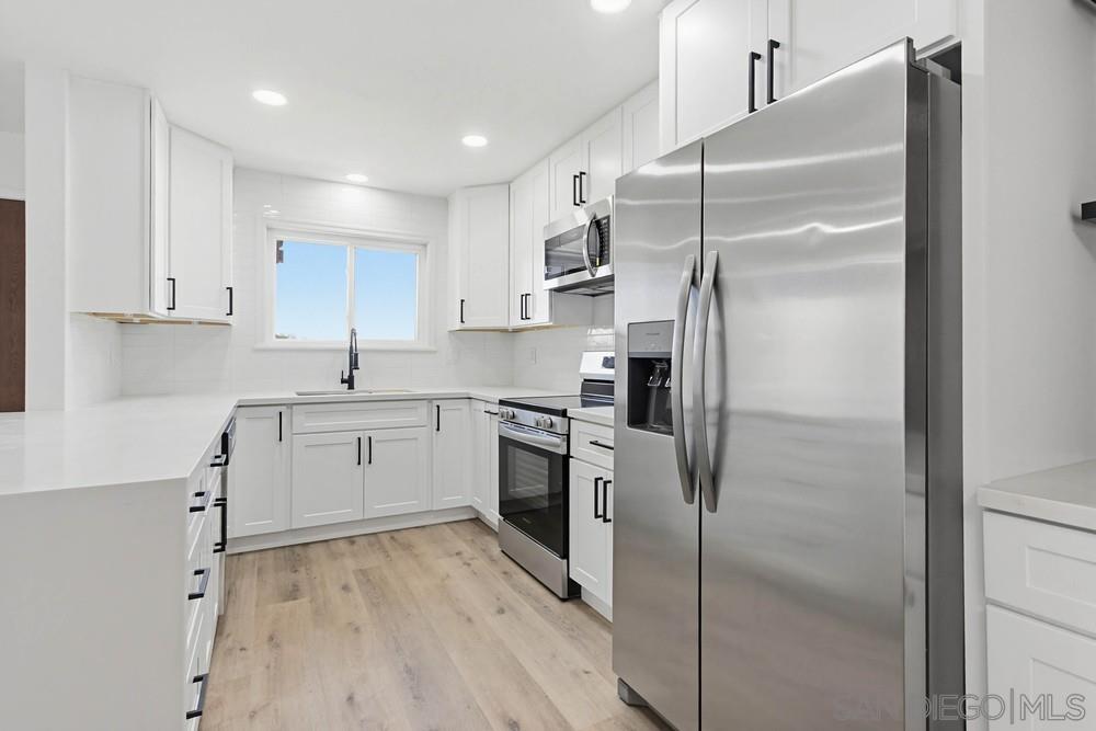 Detail Gallery Image 19 of 45 For 4379  Albatross Way, Oceanside,  CA 92057 - 2 Beds | 2 Baths