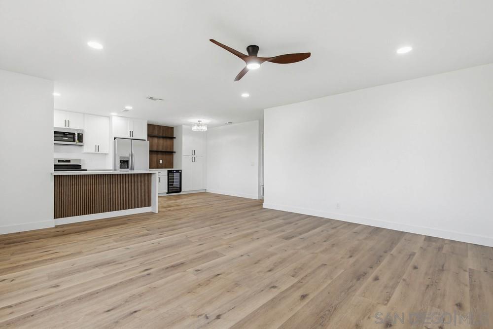 Detail Gallery Image 9 of 45 For 4379  Albatross Way, Oceanside,  CA 92057 - 2 Beds | 2 Baths