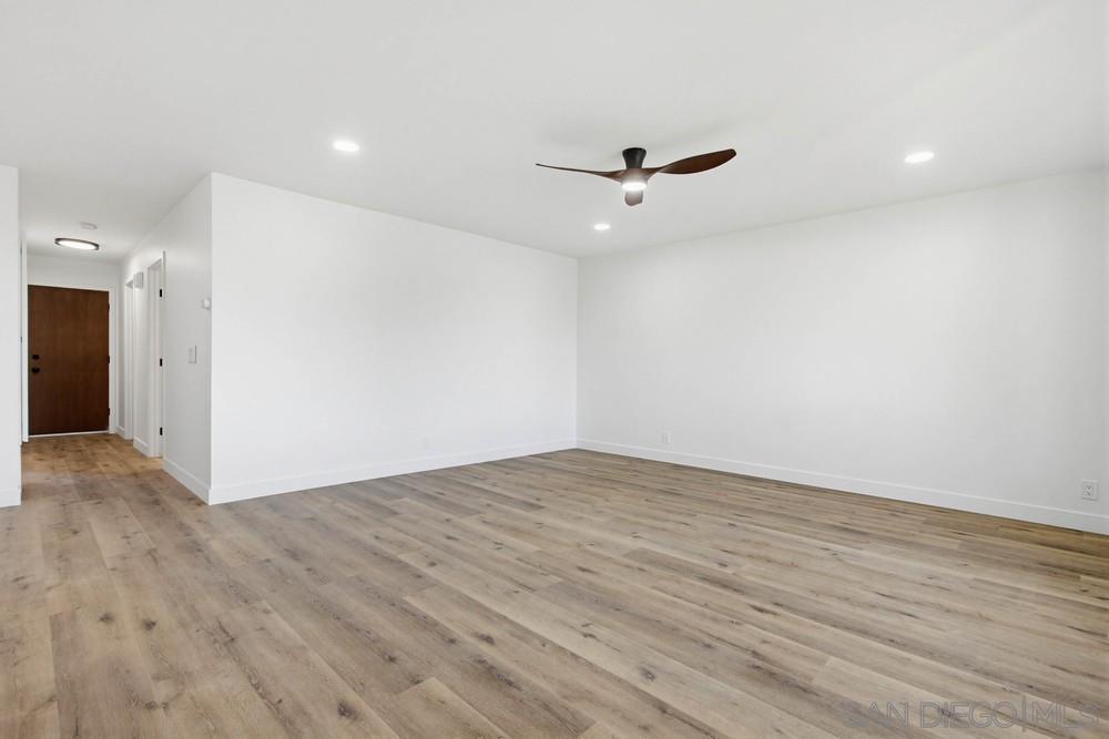 Detail Gallery Image 10 of 45 For 4379  Albatross Way, Oceanside,  CA 92057 - 2 Beds | 2 Baths