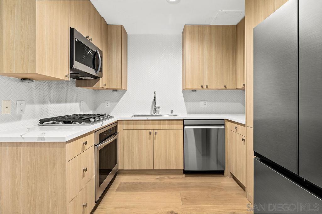 Detail Gallery Image 12 of 31 For 801  Ash St  #402,  San Diego,  CA 92101 - 2 Beds | 2 Baths