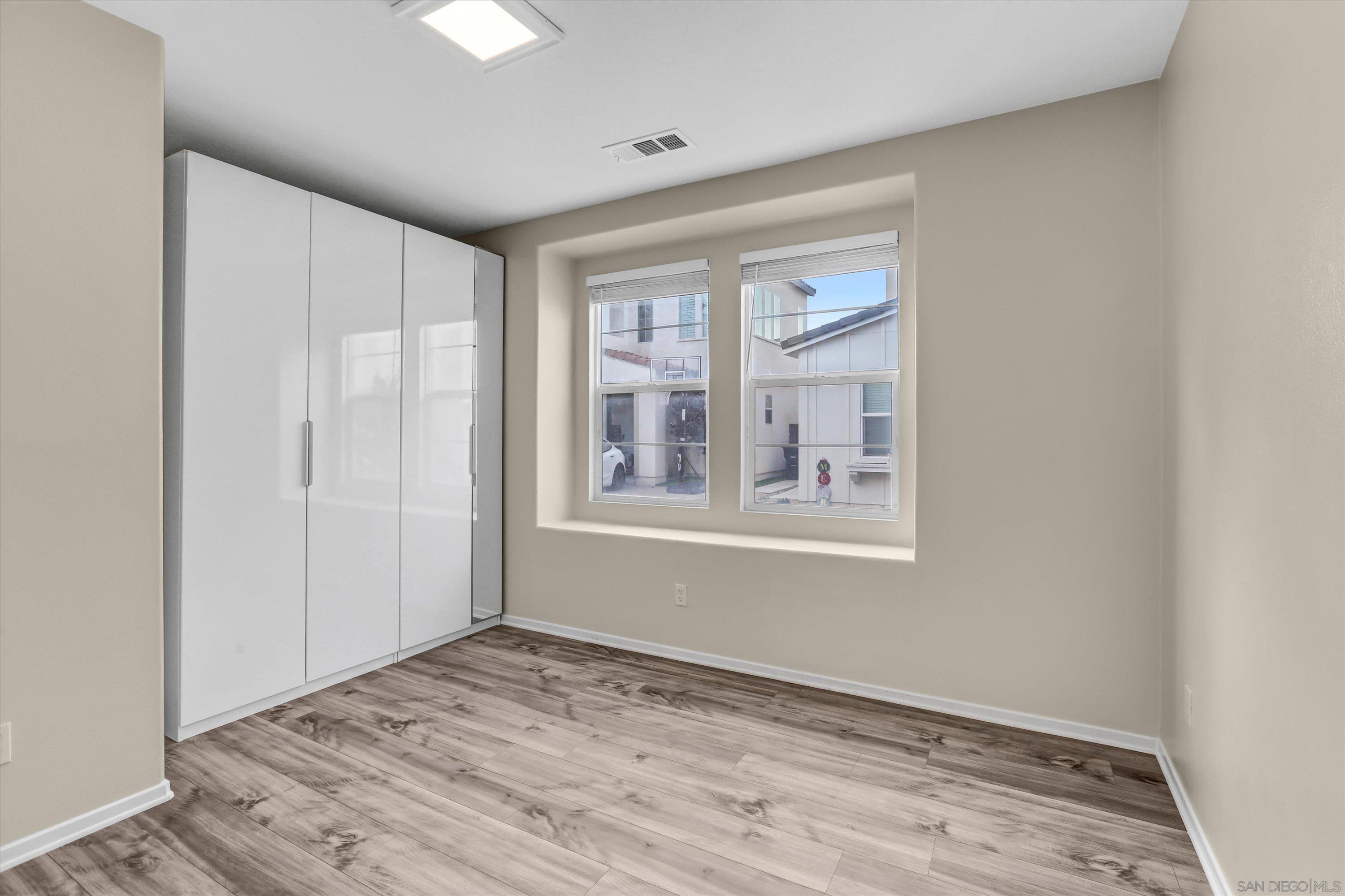 Detail Gallery Image 13 of 31 For 1250  Camino Carmelo, Chula Vista,  CA 91913 - 4 Beds | 3 Baths