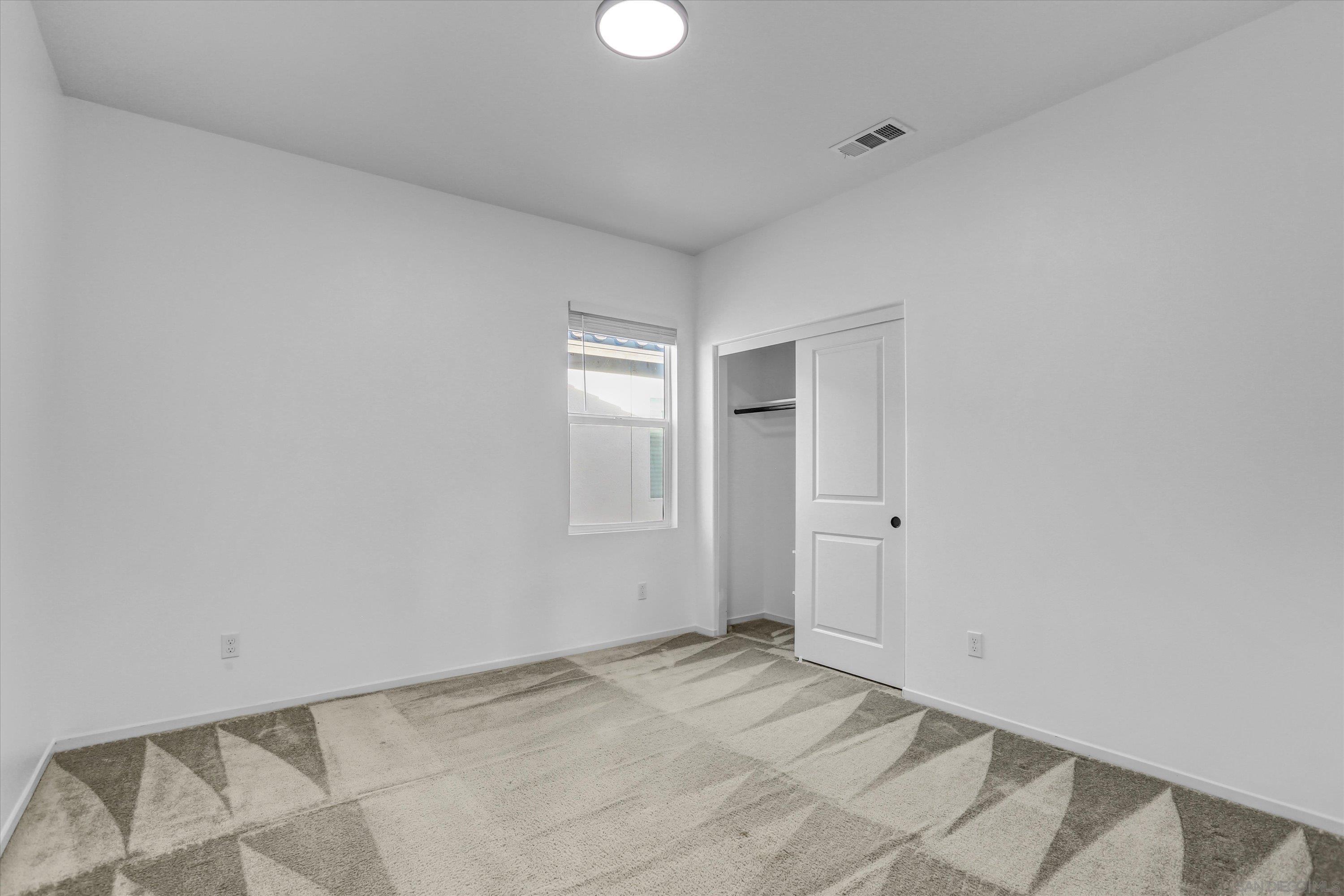 Detail Gallery Image 19 of 31 For 1250  Camino Carmelo, Chula Vista,  CA 91913 - 4 Beds | 3 Baths