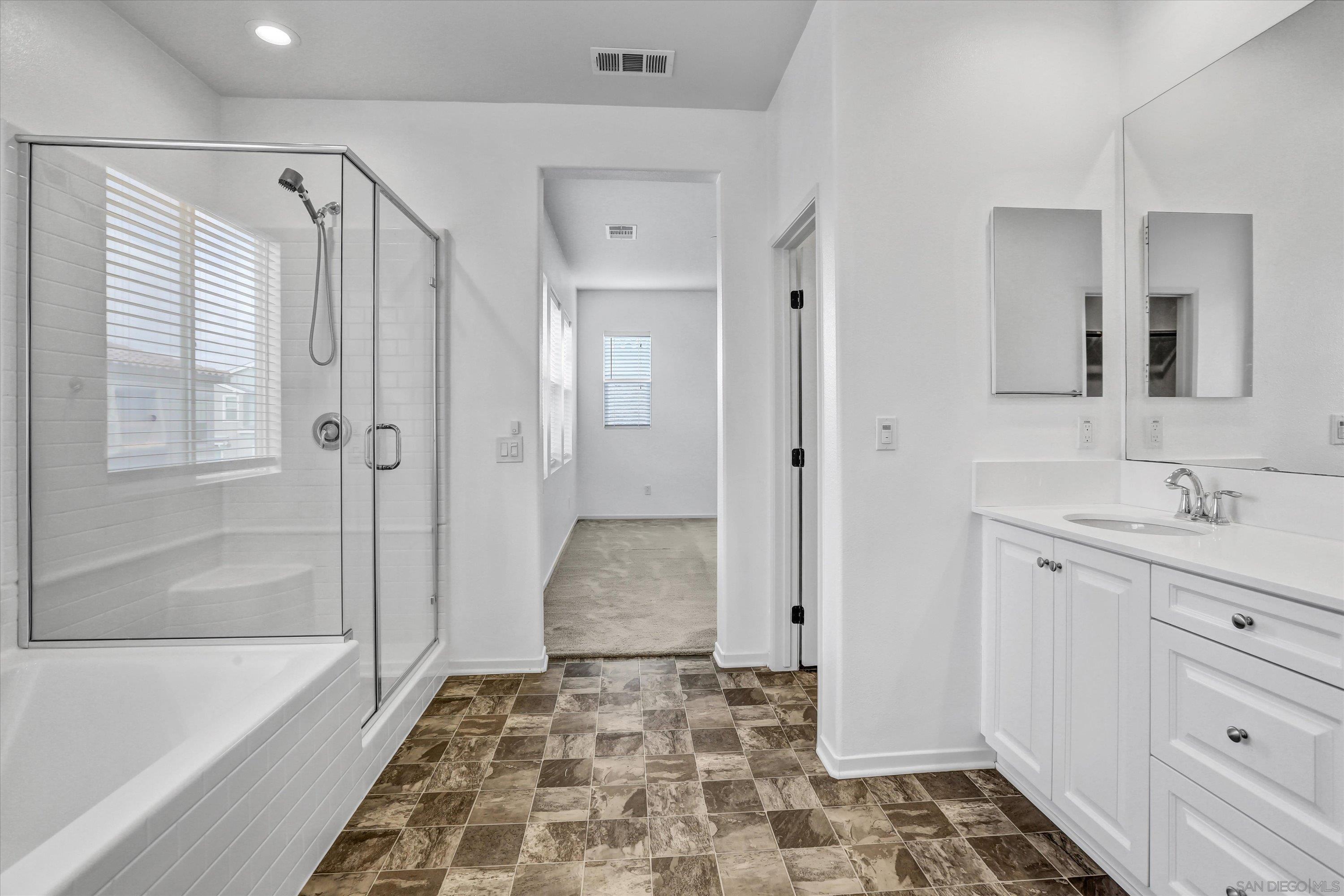 Detail Gallery Image 22 of 31 For 1250  Camino Carmelo, Chula Vista,  CA 91913 - 4 Beds | 3 Baths