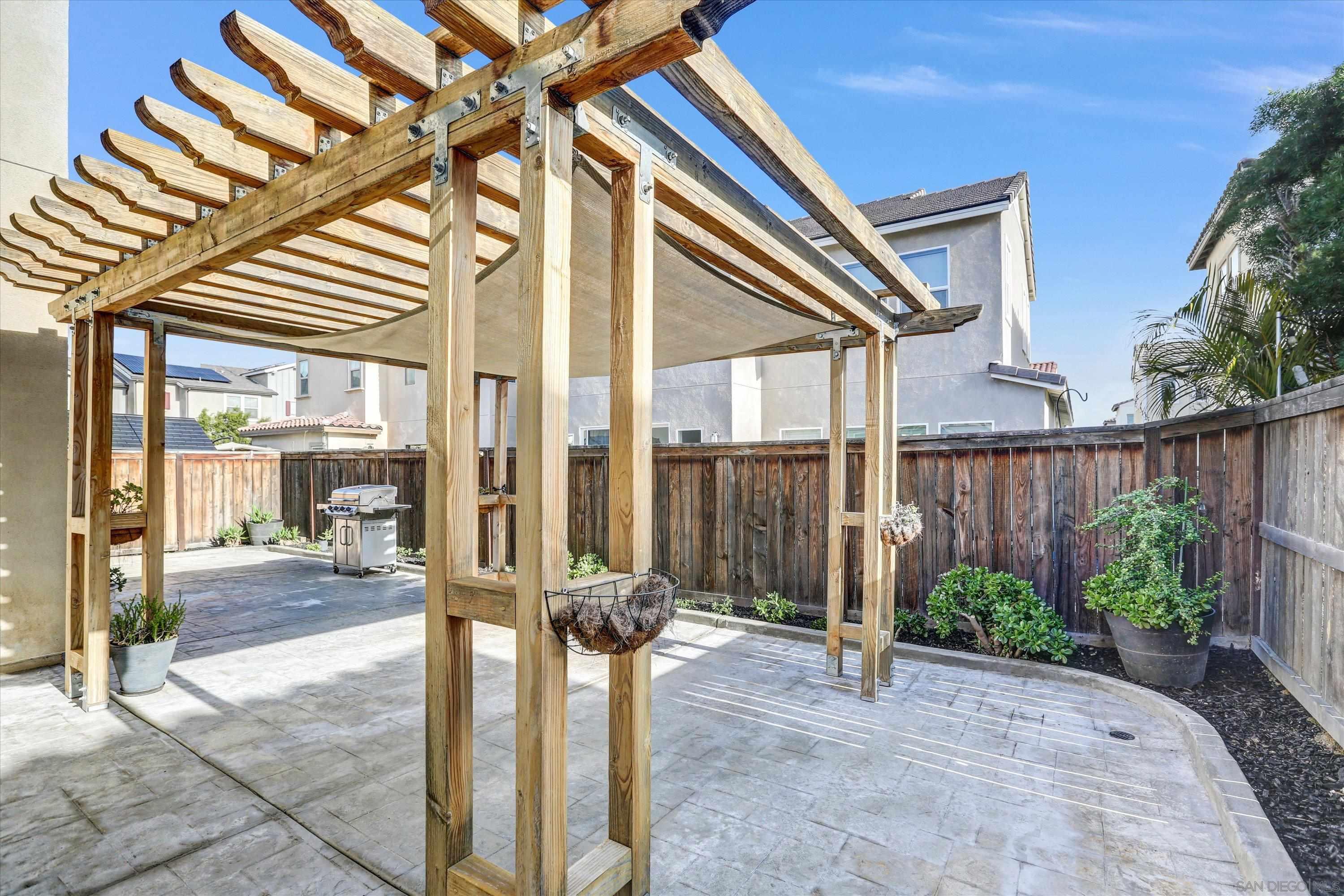 Detail Gallery Image 24 of 31 For 1250  Camino Carmelo, Chula Vista,  CA 91913 - 4 Beds | 3 Baths