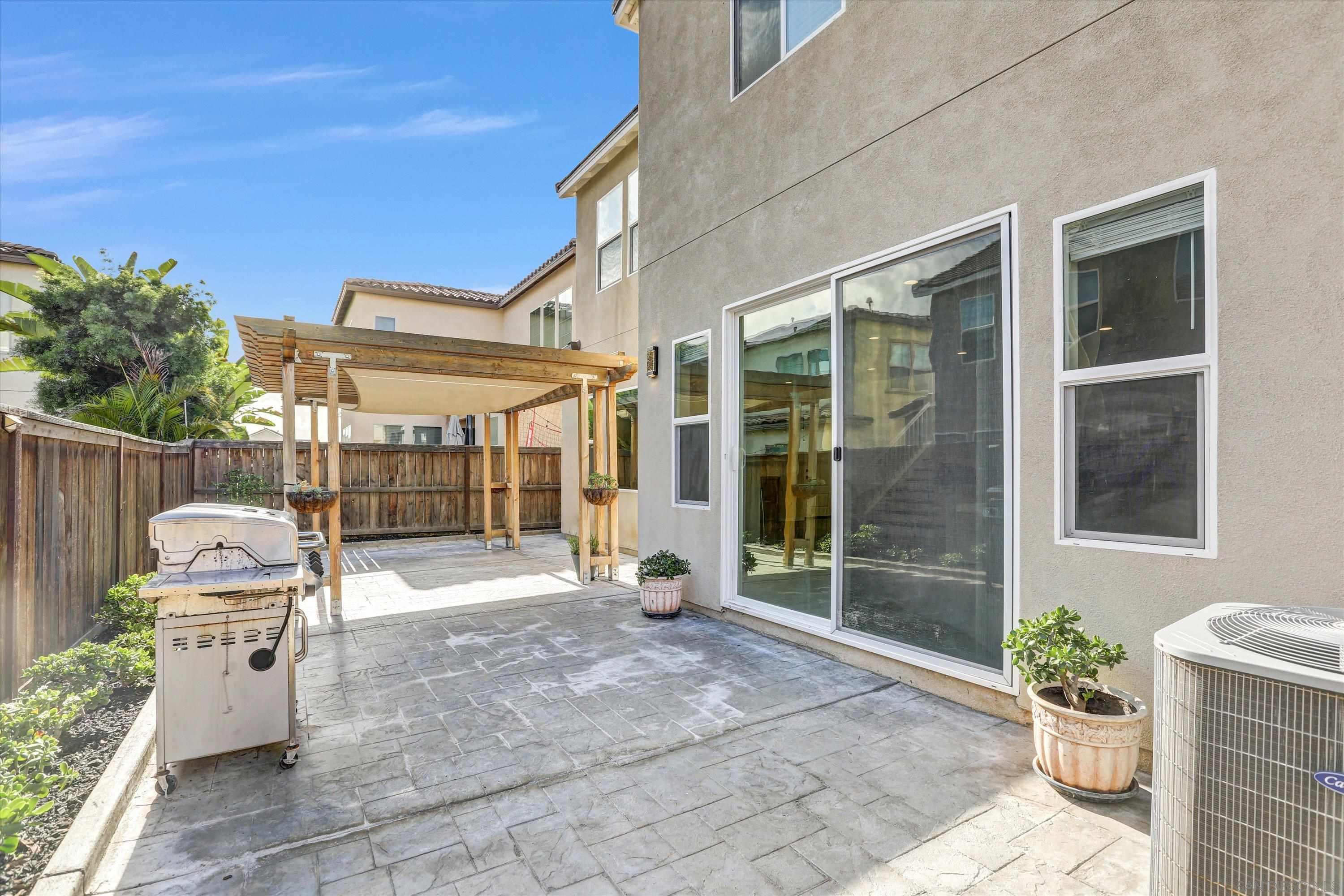 Detail Gallery Image 25 of 31 For 1250  Camino Carmelo, Chula Vista,  CA 91913 - 4 Beds | 3 Baths