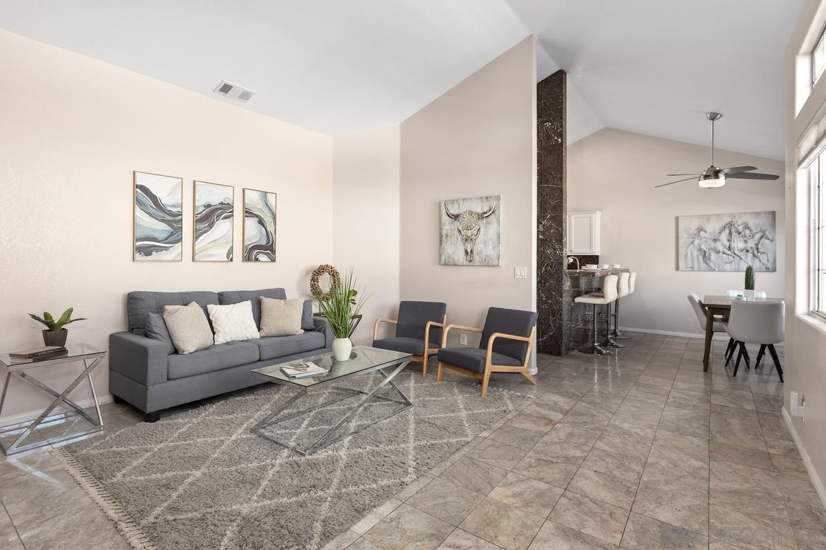 Detail Gallery Image 2 of 17 For 3635  3rd  #3,  San Diego,  CA 92103 - 3 Beds | 2/1 Baths