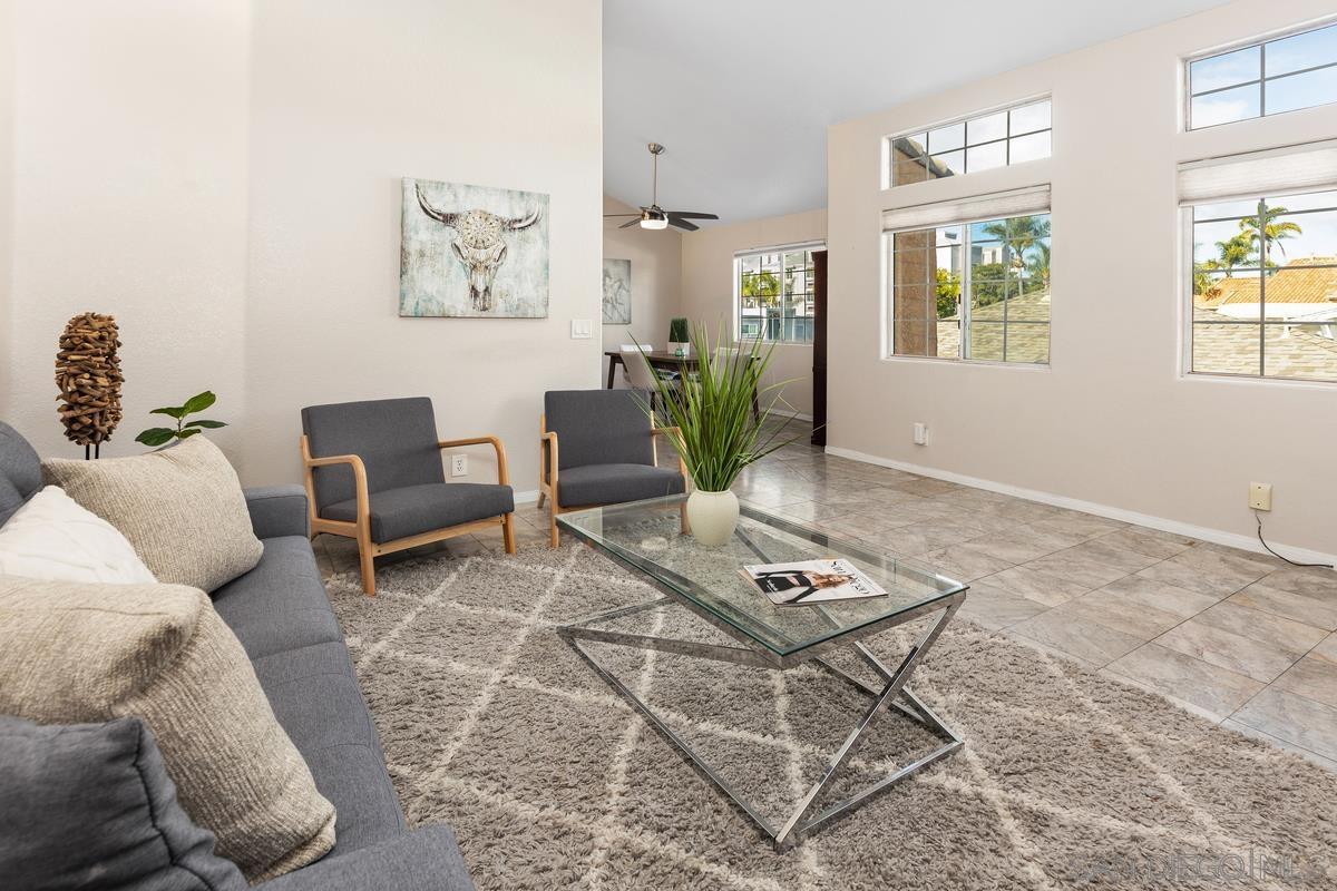 Detail Gallery Image 4 of 17 For 3635  3rd  #3,  San Diego,  CA 92103 - 3 Beds | 2/1 Baths