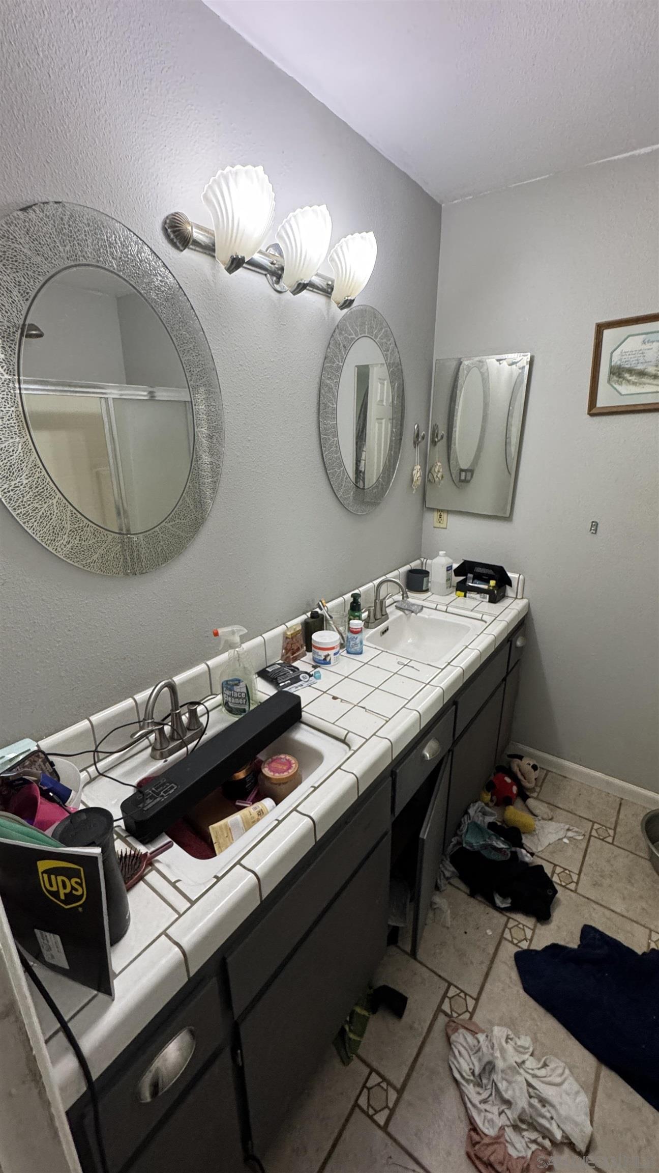 Detail Gallery Image 19 of 34 For 3642 W Redlands Ave, Fresno,  CA 93722 - 3 Beds | 2 Baths