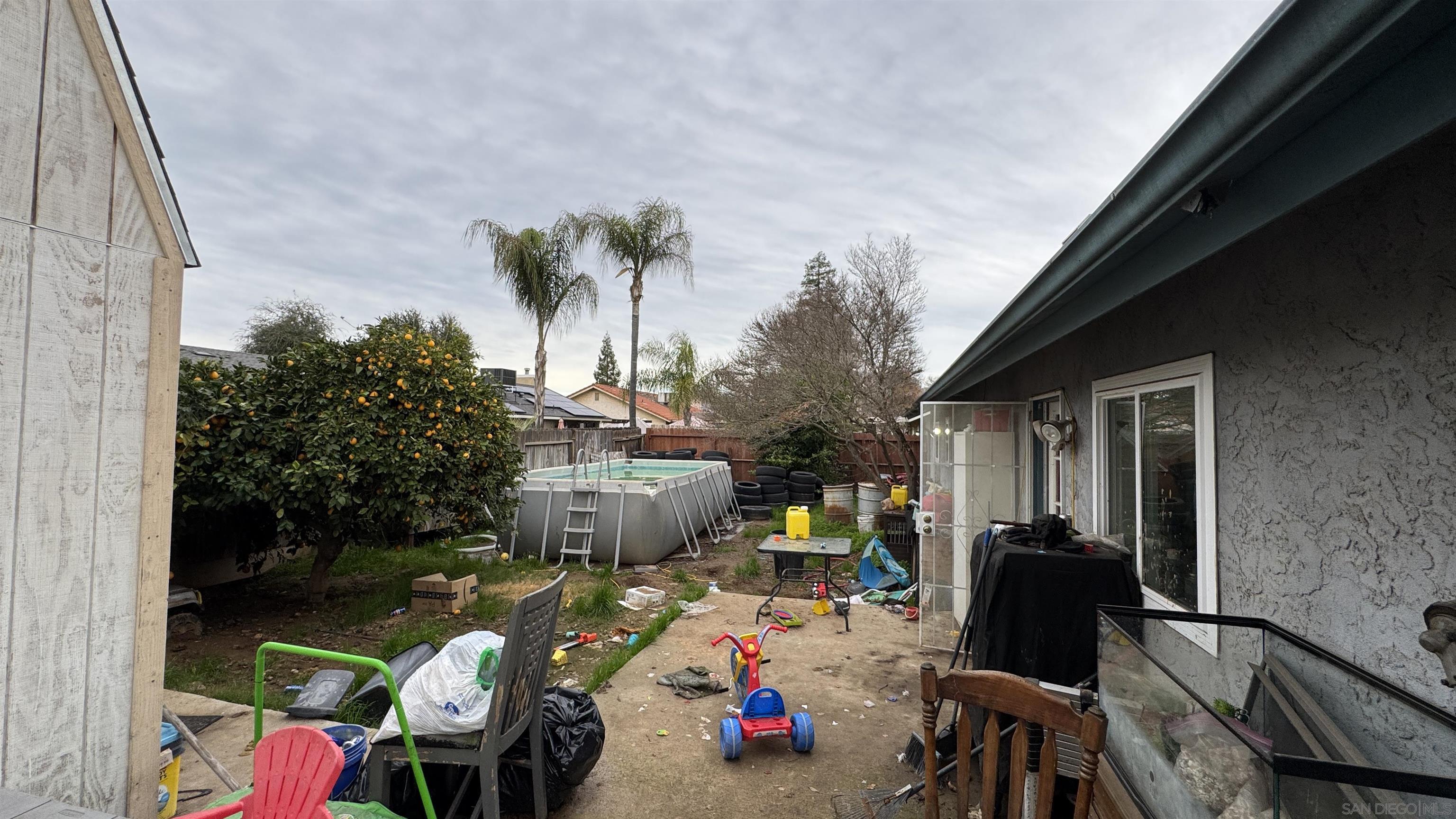 Detail Gallery Image 22 of 34 For 3642 W Redlands Ave, Fresno,  CA 93722 - 3 Beds | 2 Baths