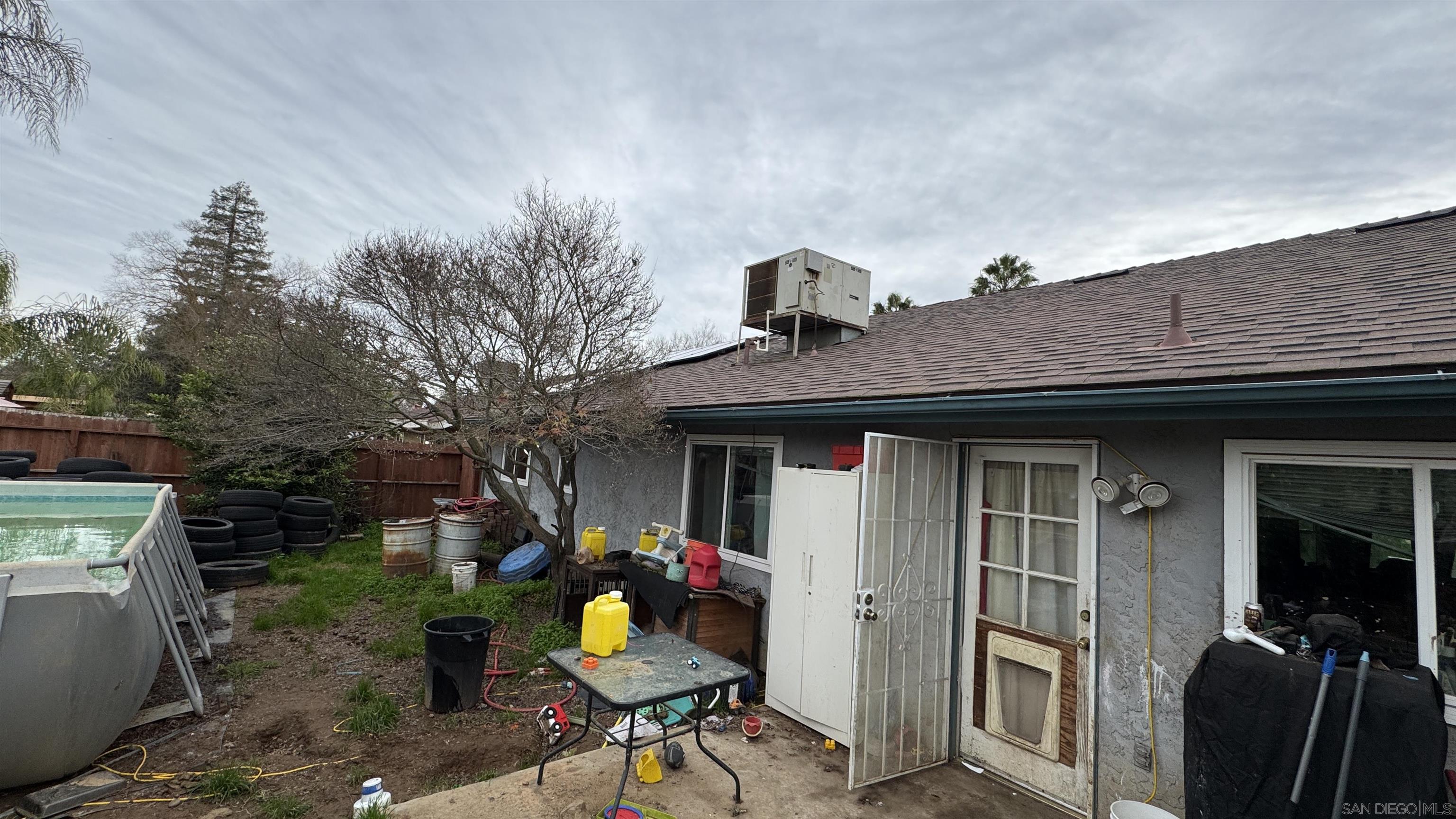 Detail Gallery Image 24 of 34 For 3642 W Redlands Ave, Fresno,  CA 93722 - 3 Beds | 2 Baths