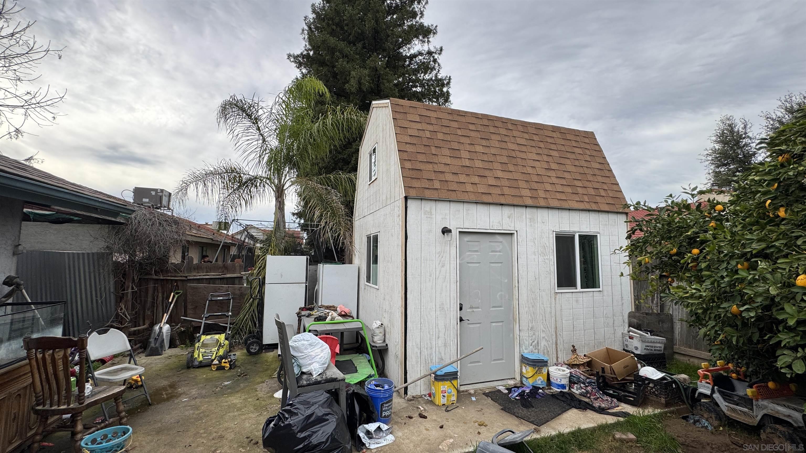 Detail Gallery Image 28 of 34 For 3642 W Redlands Ave, Fresno,  CA 93722 - 3 Beds | 2 Baths