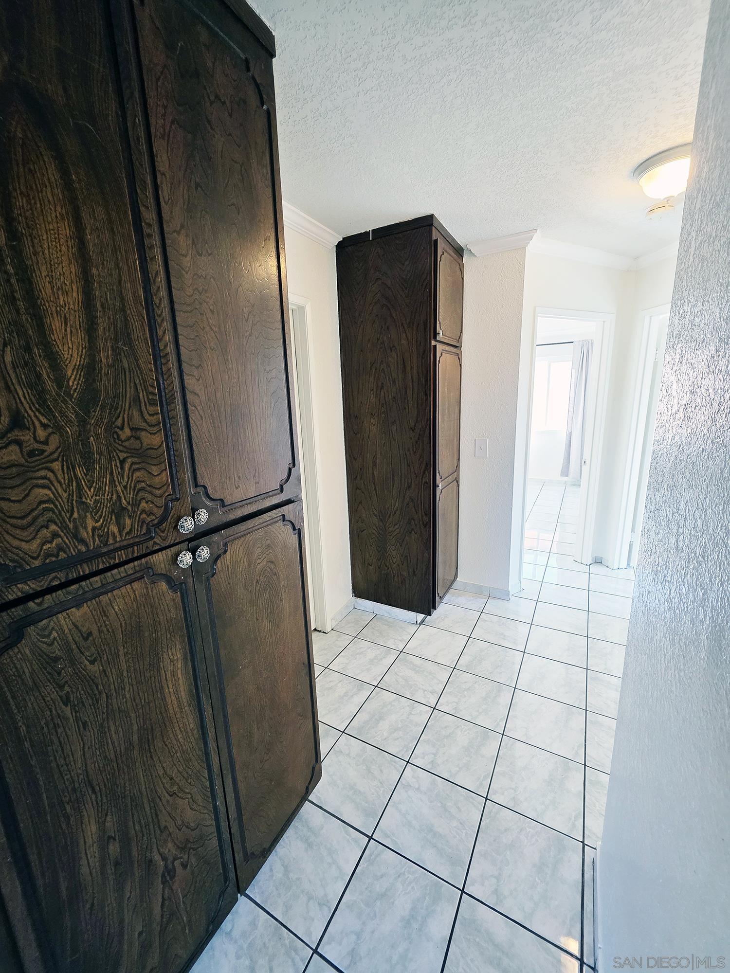 Detail Gallery Image 8 of 18 For 4056  Van Dyke Ave  4, San Diego,  CA 92105 - 2 Beds | 1/1 Baths