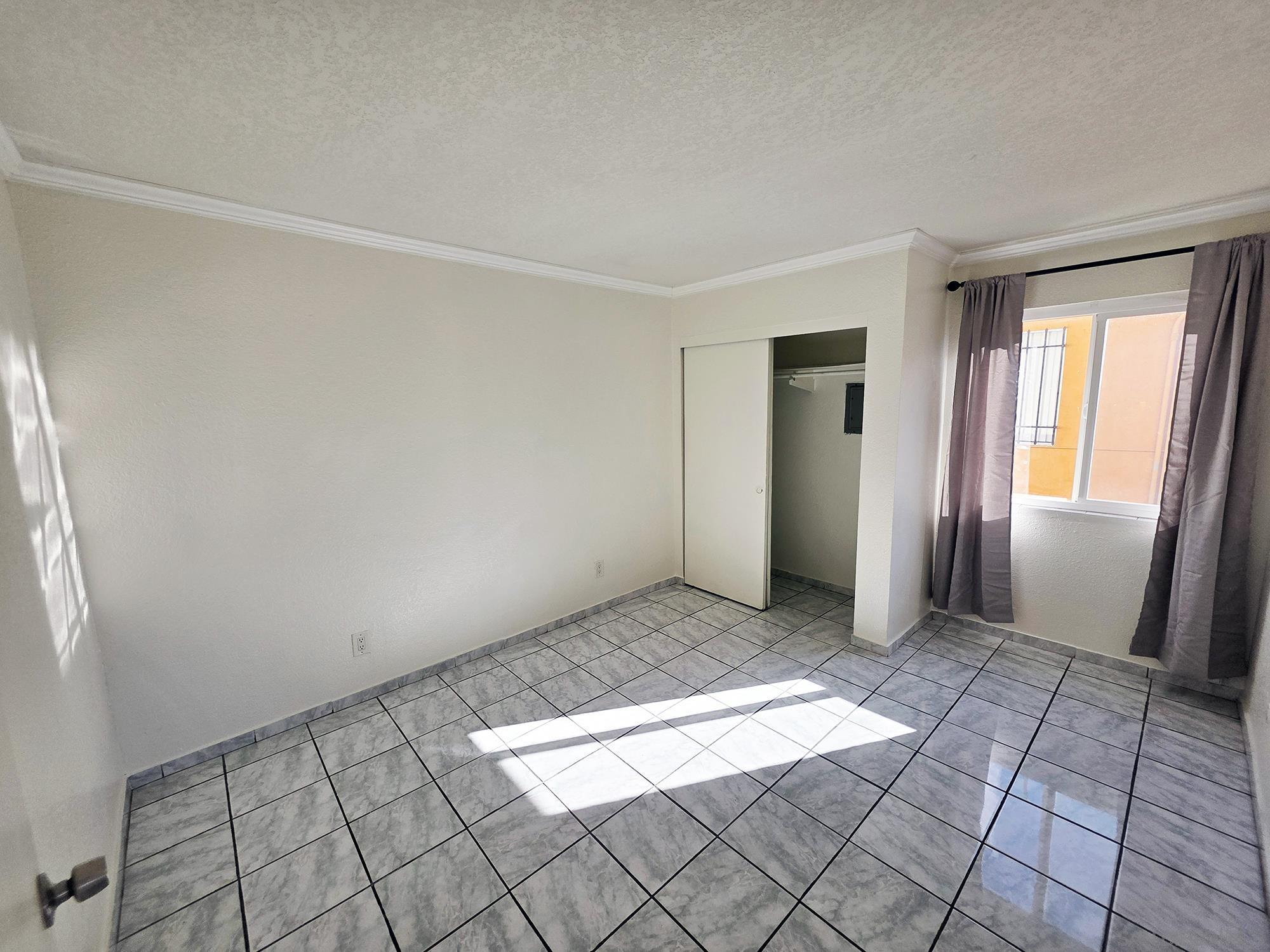 Detail Gallery Image 9 of 18 For 4056  Van Dyke Ave  4, San Diego,  CA 92105 - 2 Beds | 1/1 Baths