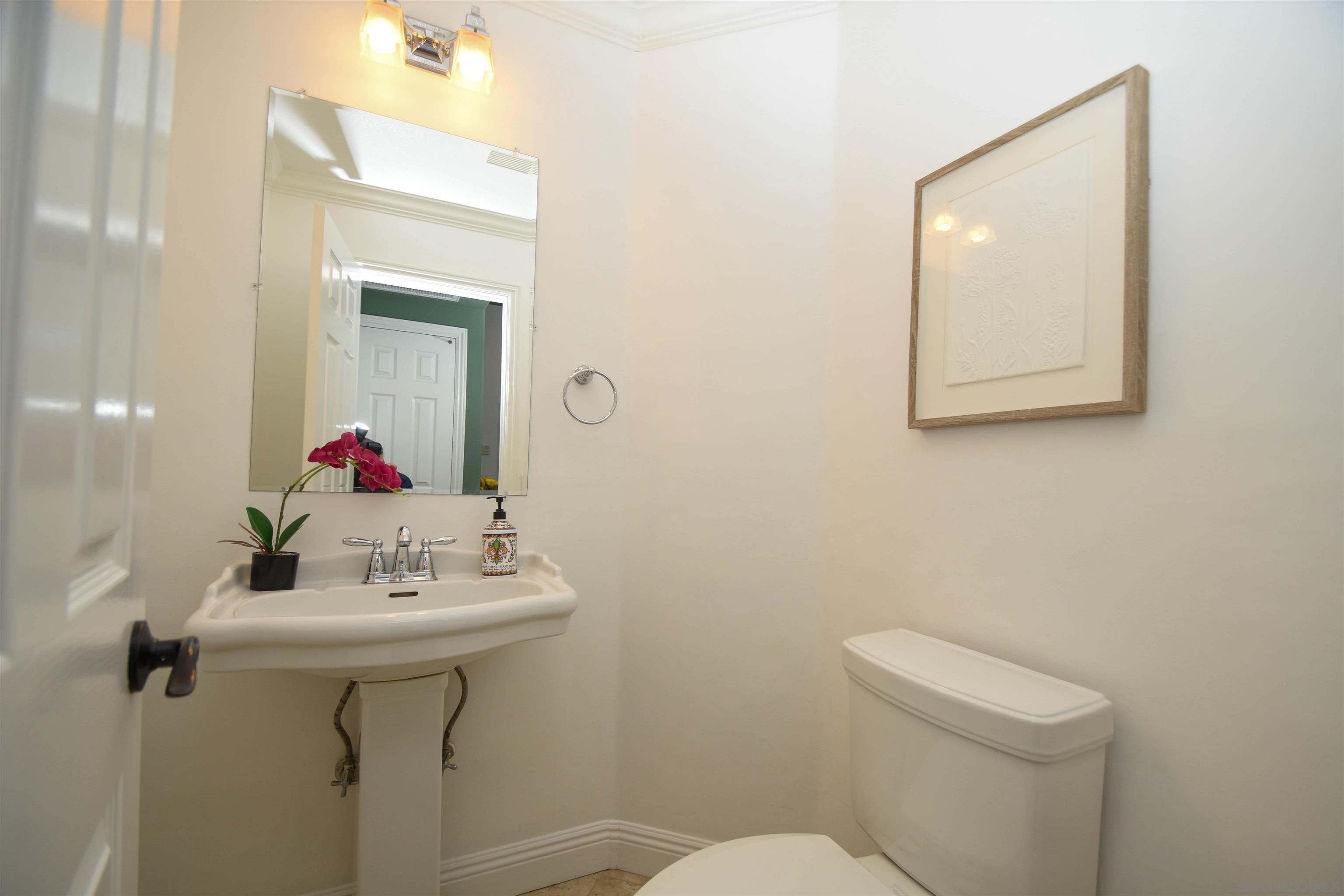 Detail Gallery Image 17 of 25 For 4073  Ivey Vista Way, Oceanside,  CA 92057 - 3 Beds | 2/1 Baths