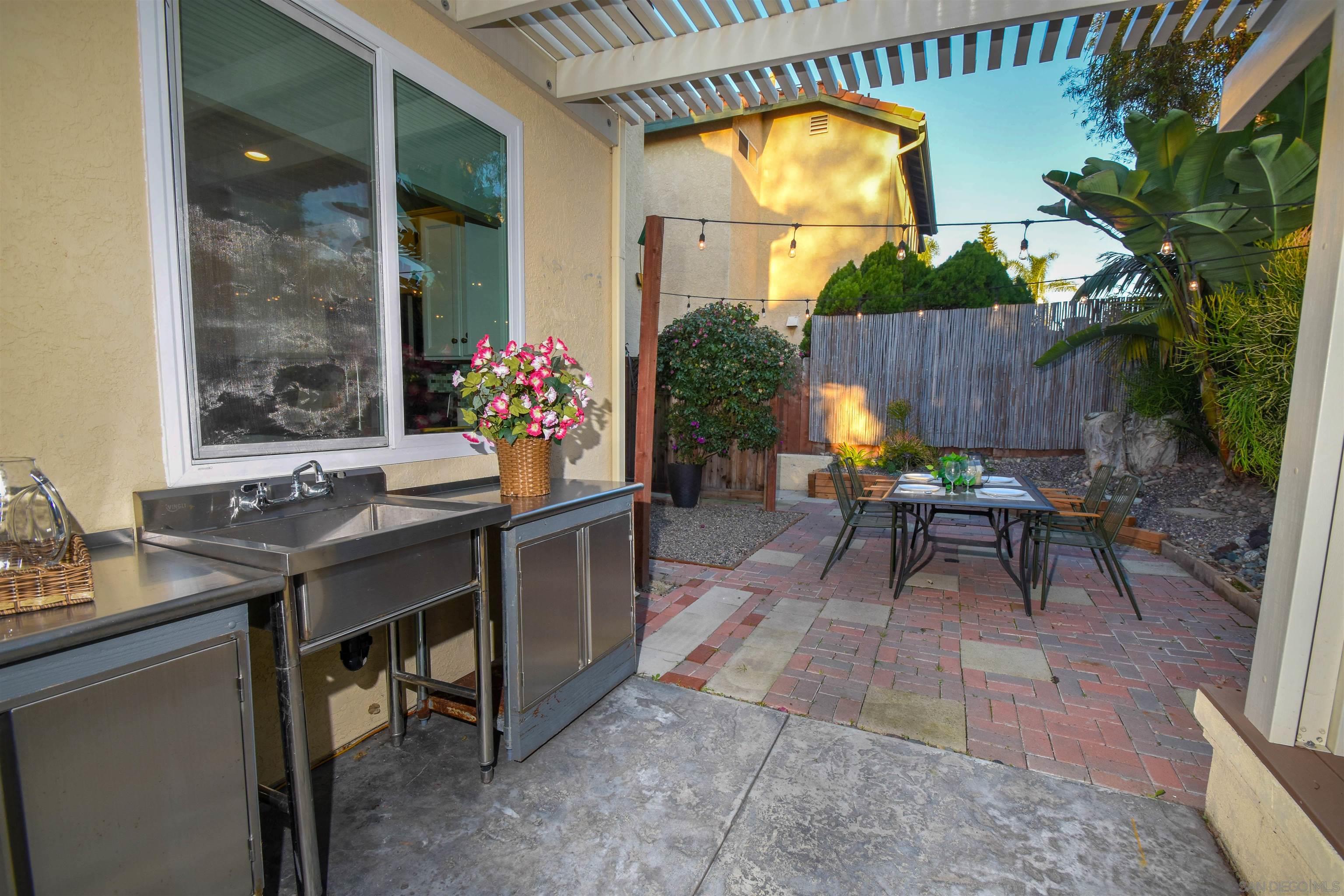 Detail Gallery Image 19 of 25 For 4073  Ivey Vista Way, Oceanside,  CA 92057 - 3 Beds | 2/1 Baths