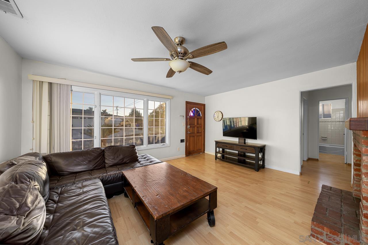 Detail Gallery Image 11 of 39 For 6496  Cleo St, San Diego,  CA 92115 - 3 Beds | 2 Baths