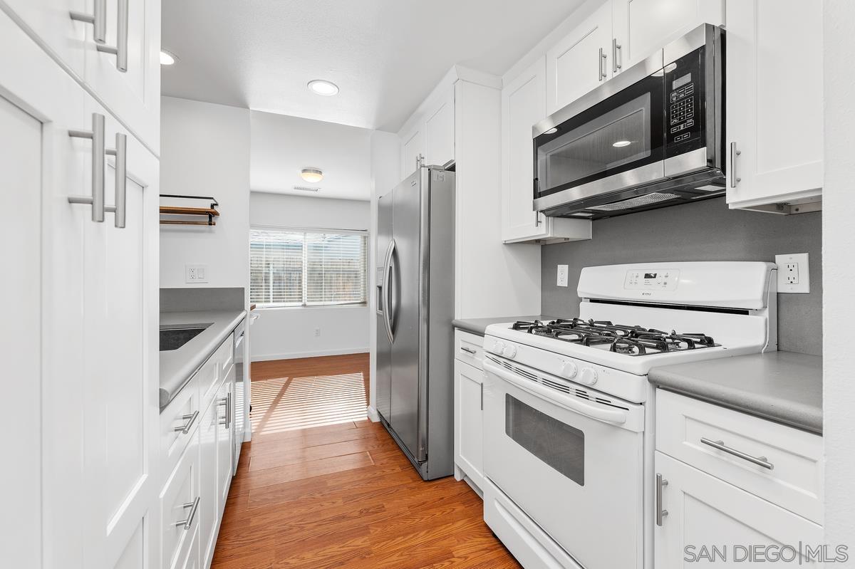 Detail Gallery Image 19 of 26 For 10017  Woodrose Ave, Santee,  CA 92071 - 3 Beds | 2 Baths