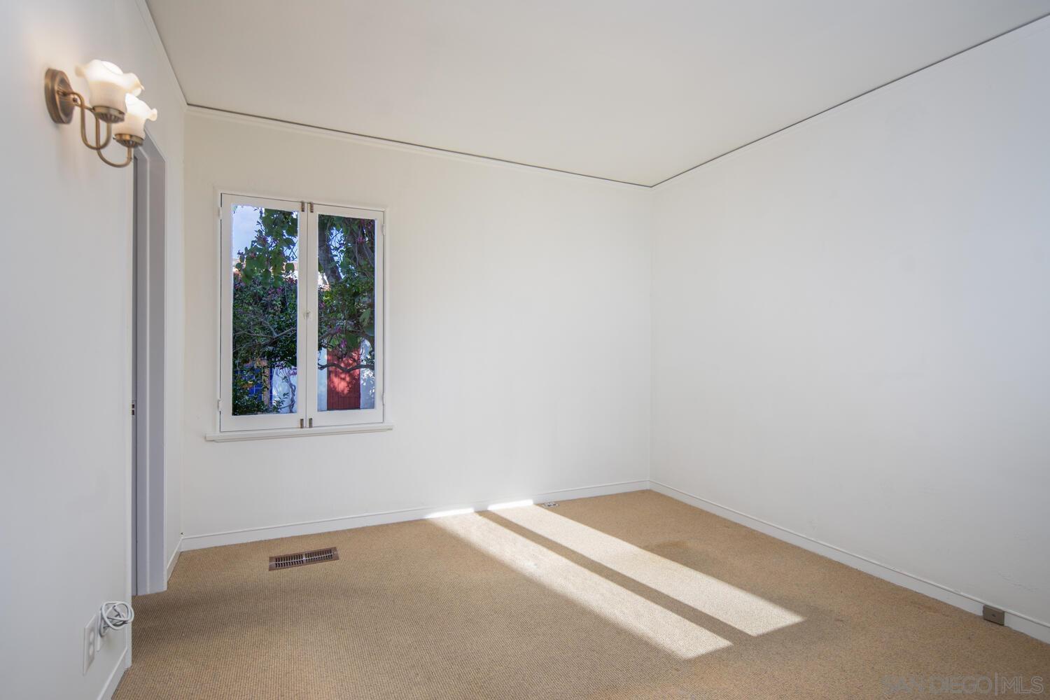 Detail Gallery Image 41 of 75 For 4422  Leon St, San Diego,  CA 92107 - 4 Beds | 4 Baths