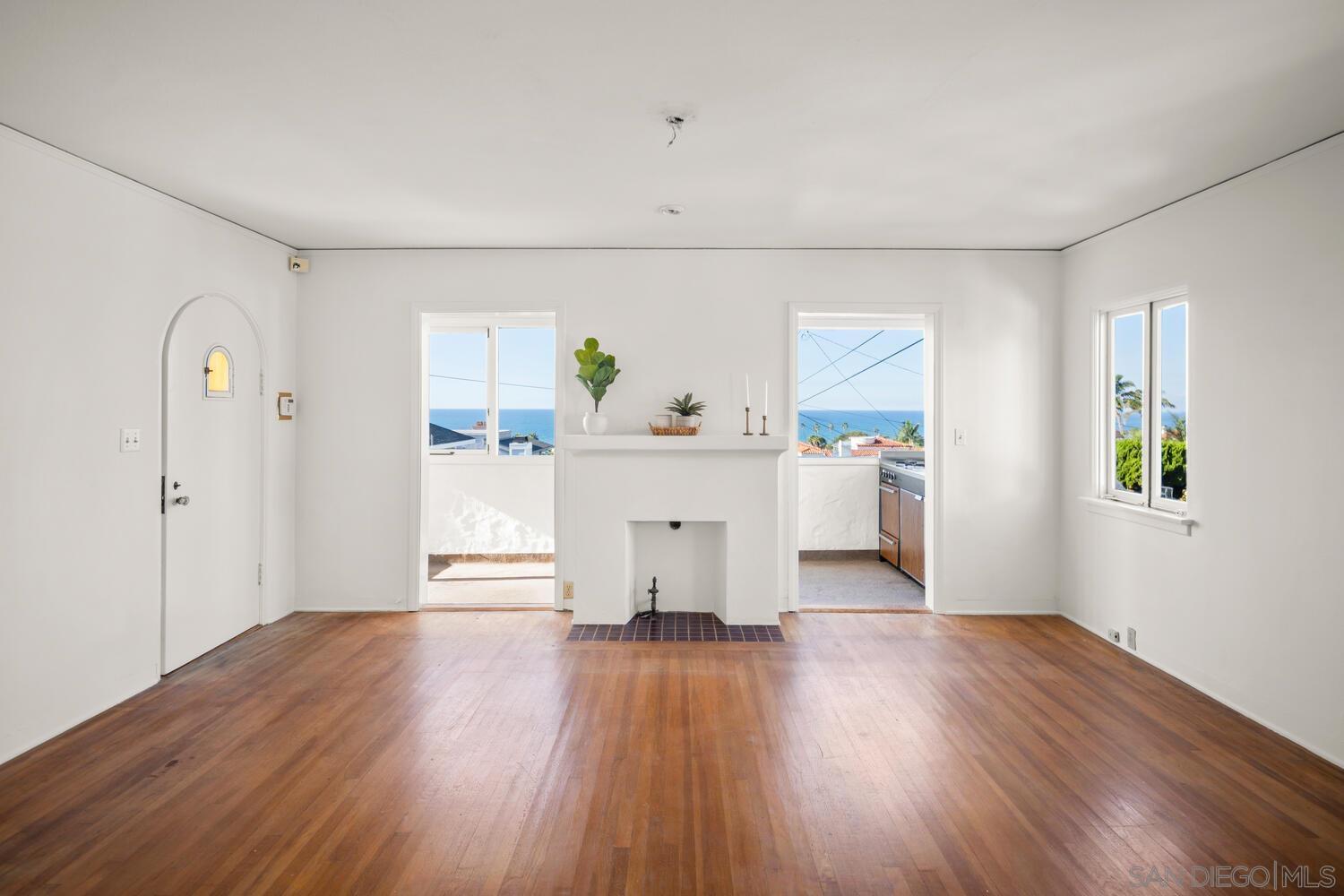 Detail Gallery Image 45 of 75 For 4422  Leon St, San Diego,  CA 92107 - 4 Beds | 4 Baths