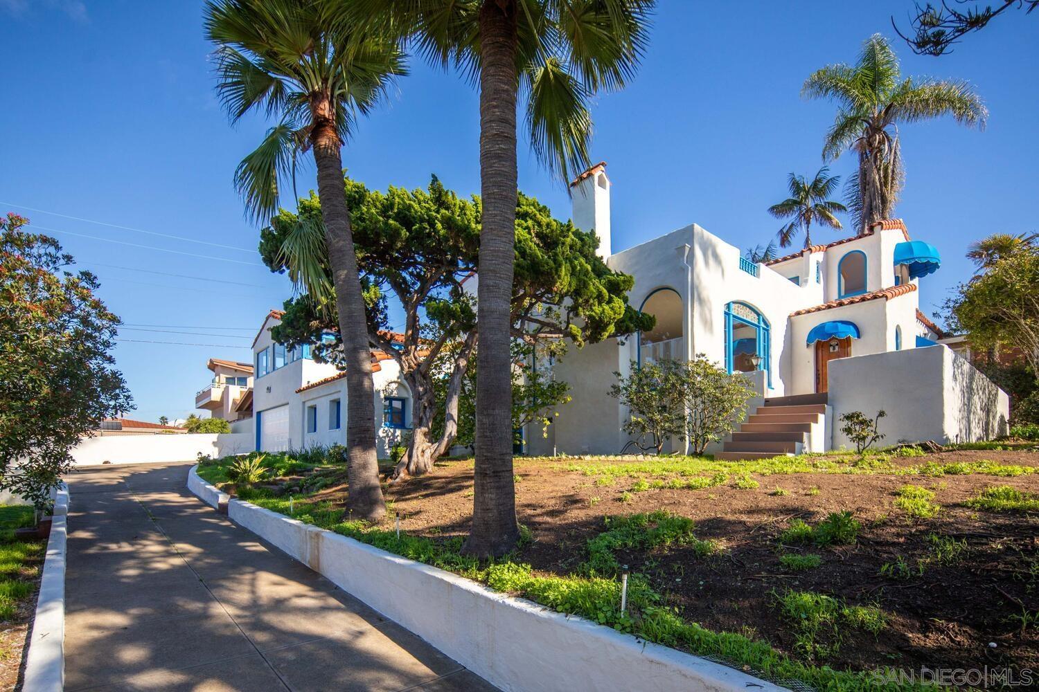 Detail Gallery Image 6 of 75 For 4422  Leon St, San Diego,  CA 92107 - 4 Beds | 4 Baths