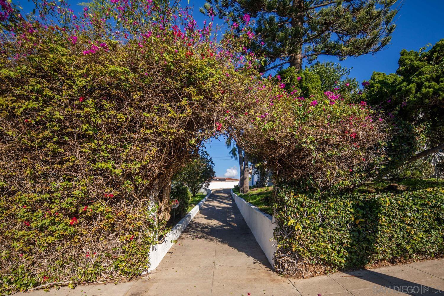 Detail Gallery Image 67 of 75 For 4422  Leon St, San Diego,  CA 92107 - 4 Beds | 4 Baths