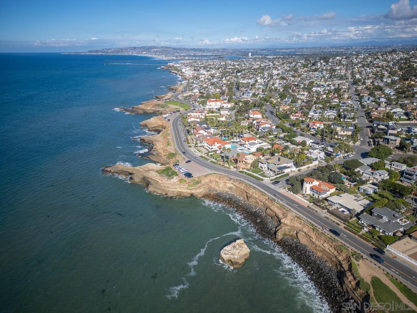 Detail Gallery Image 72 of 75 For 4422  Leon St, San Diego,  CA 92107 - 4 Beds | 4 Baths