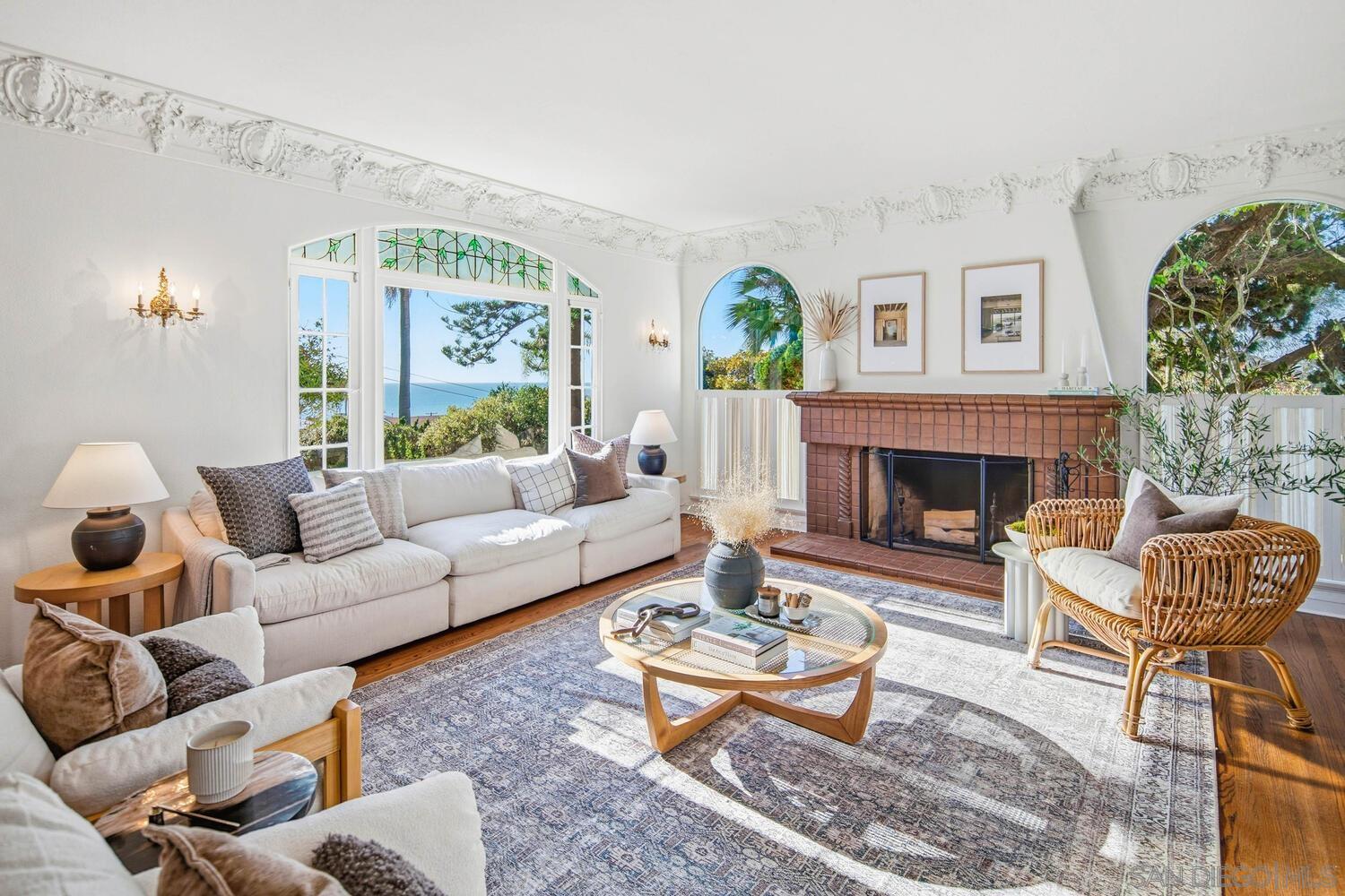 Detail Gallery Image 9 of 75 For 4422  Leon St, San Diego,  CA 92107 - 4 Beds | 4 Baths