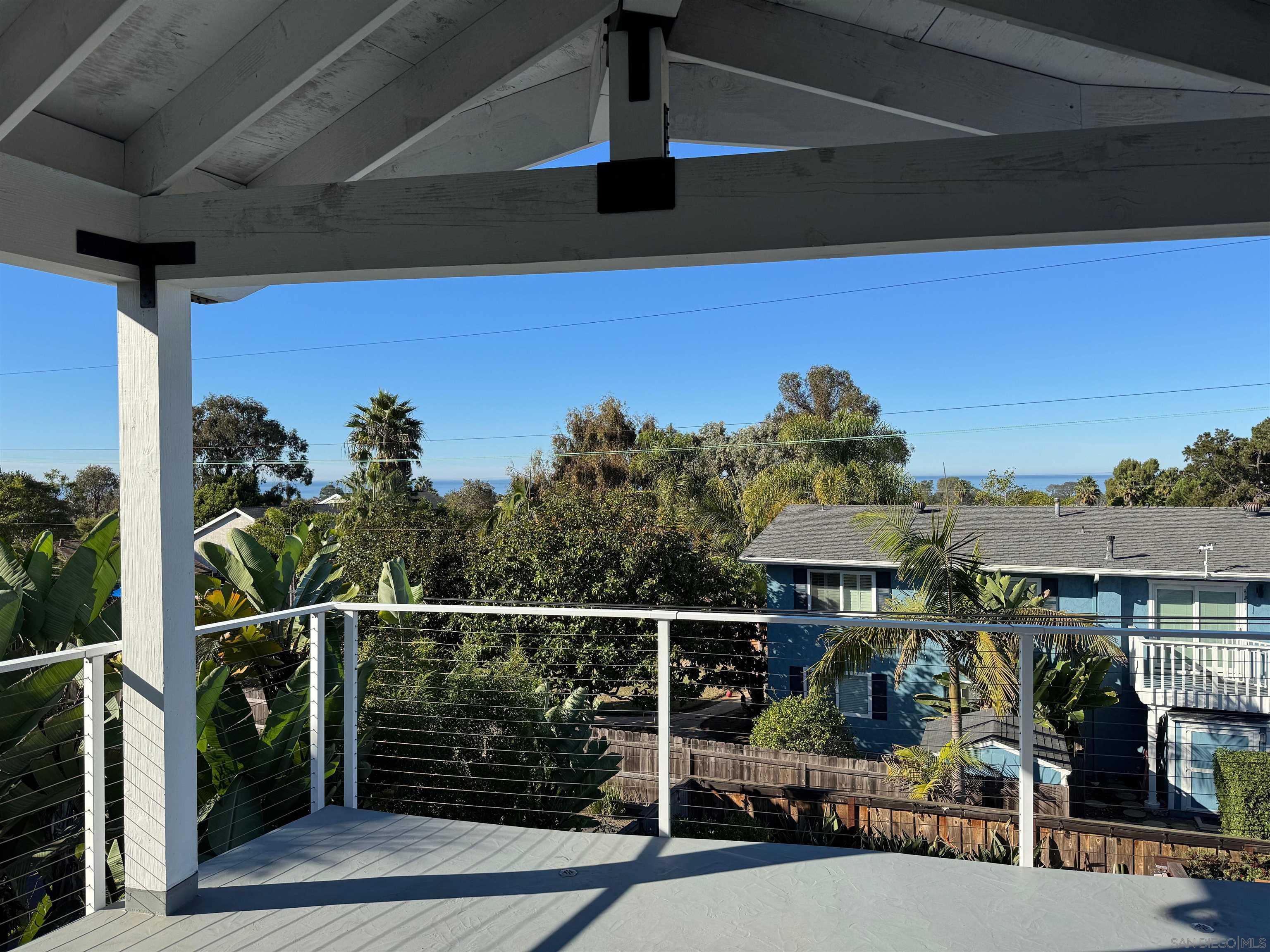 Detail Gallery Image 4 of 4 For 1305  Blue Sky Dr, Cardiff By The Sea,  CA 92007 - 2 Beds | 2 Baths