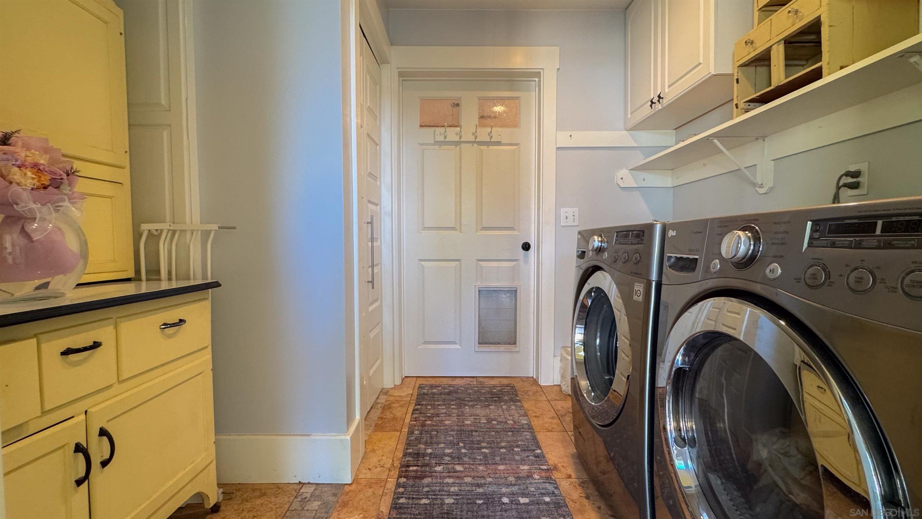 Detail Gallery Image 17 of 61 For 210 E 6th Ave, Escondido,  CA 92025 - 4 Beds | 4 Baths