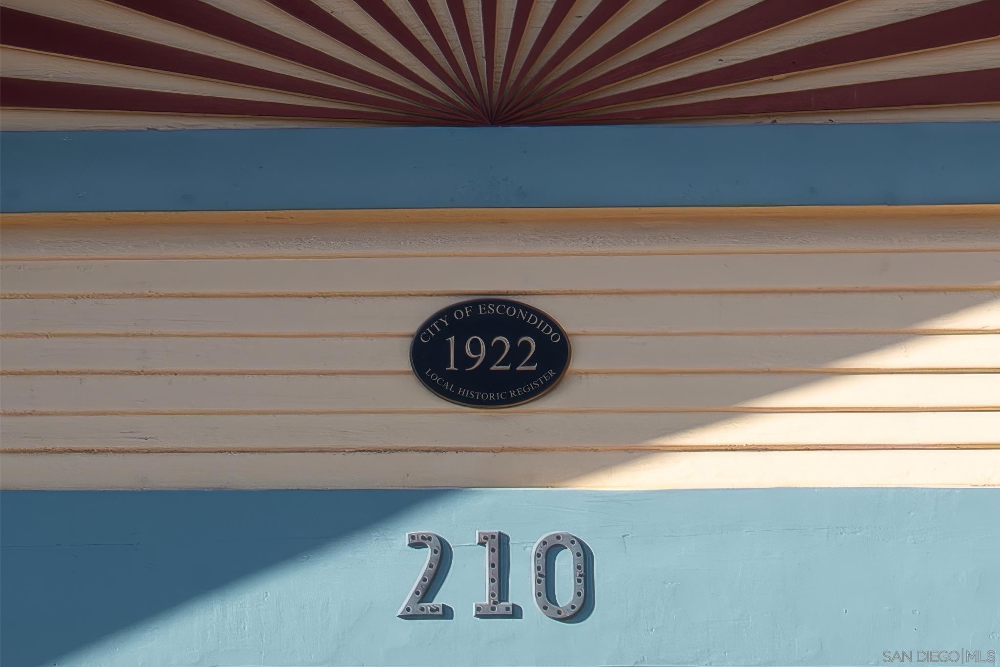 Detail Gallery Image 3 of 62 For 210 E 6th Ave, Escondido,  CA 92025 - 4 Beds | 4 Baths